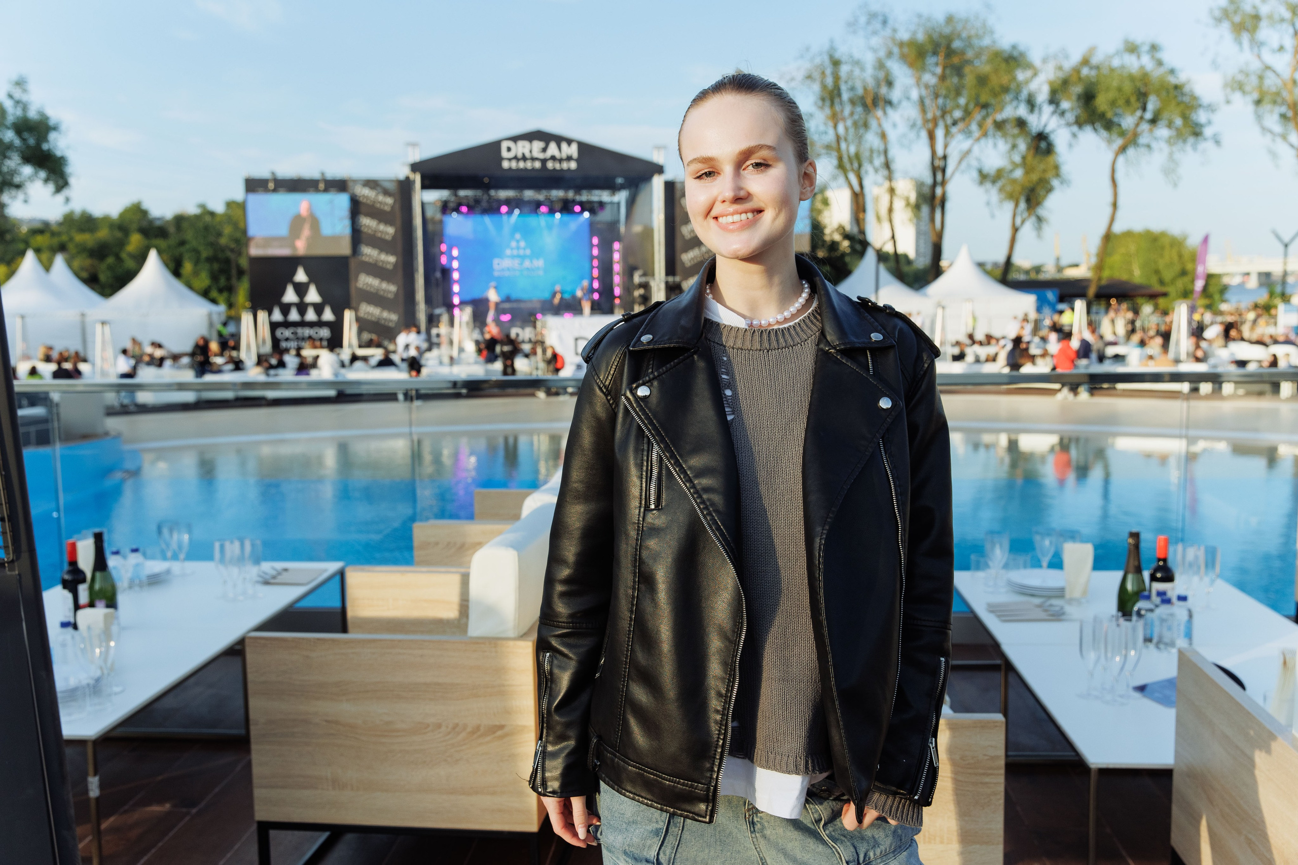 Остров мечты Dream Beach Club (Открытие открытого бассейна в Москве). Репортажный фотограф на мероприятие в Москве Алексей Терентьев