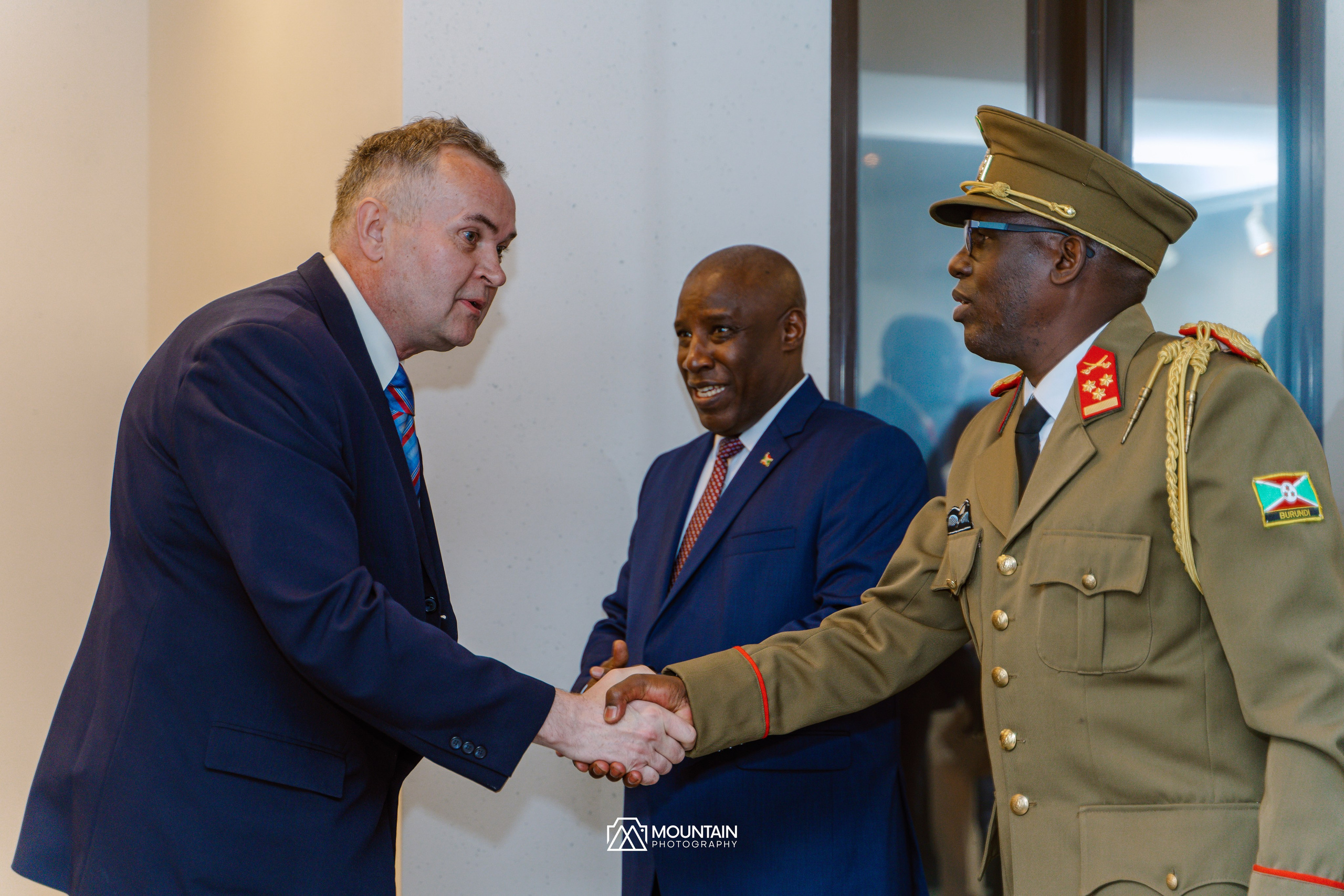 Burundi Indepence Celebration. Photographer based in moscow Peter Tchana