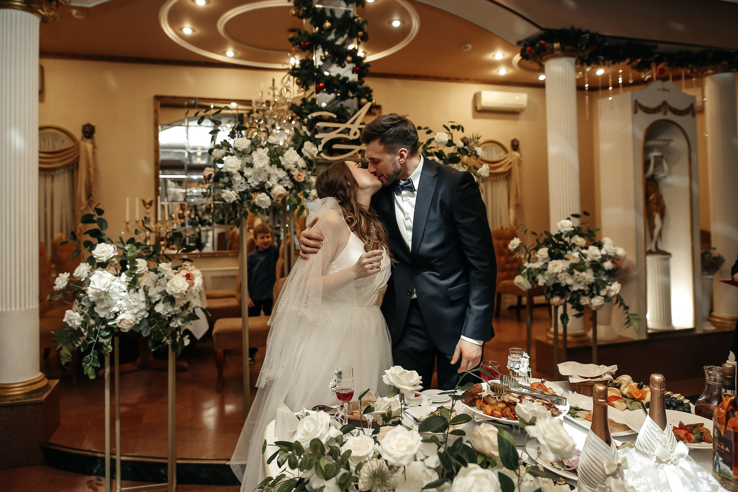 Живая музыка в Москве Ведущий Москва Саксофон Топ ведущих на свадьбу. Свадебный ведущий в Москве Саксофон на свадьбу