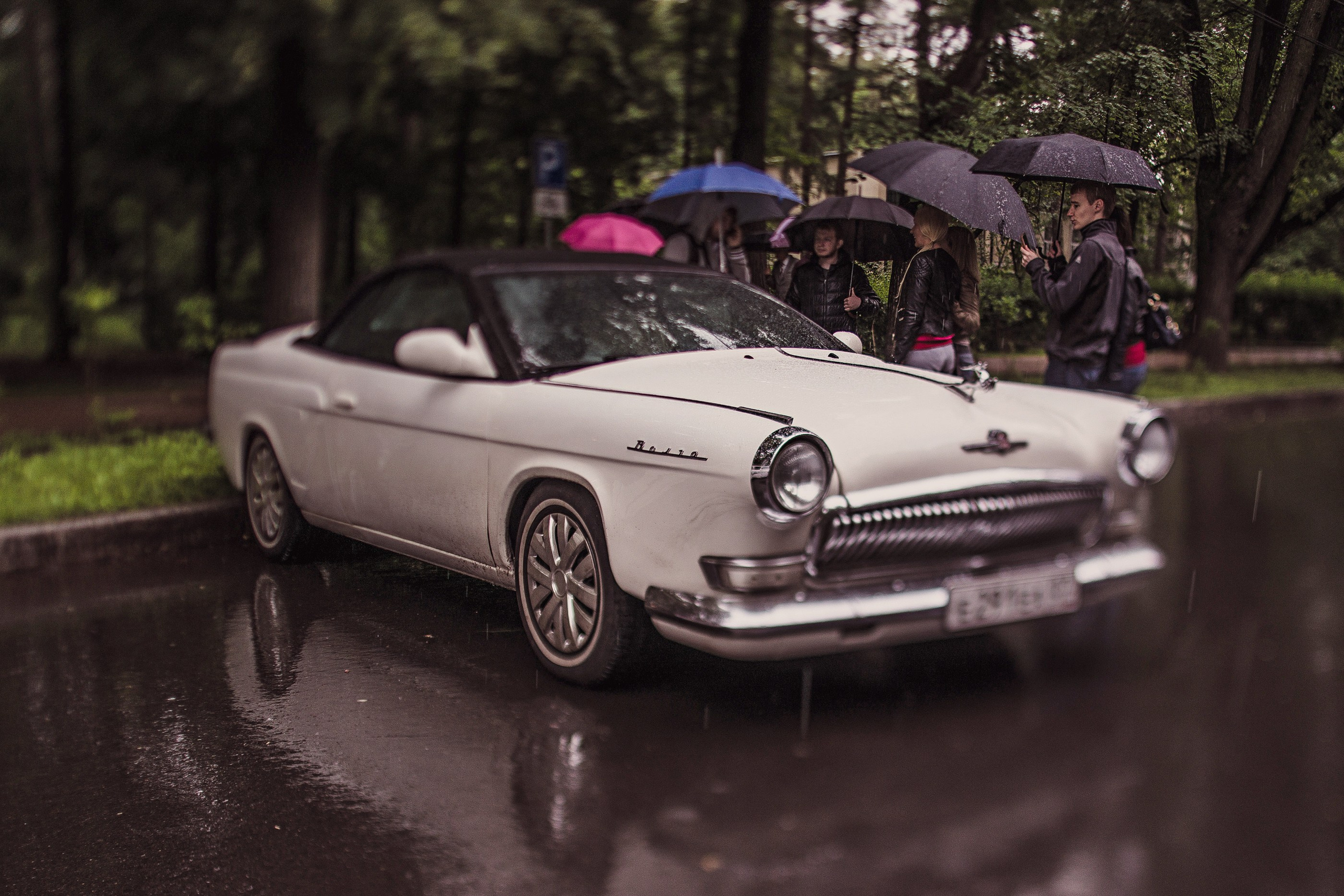 Выставка ретро автомобилей. Сокольники. Семейный и репортажной фотограф в Красноярске и Москве Виктор Бабинцев