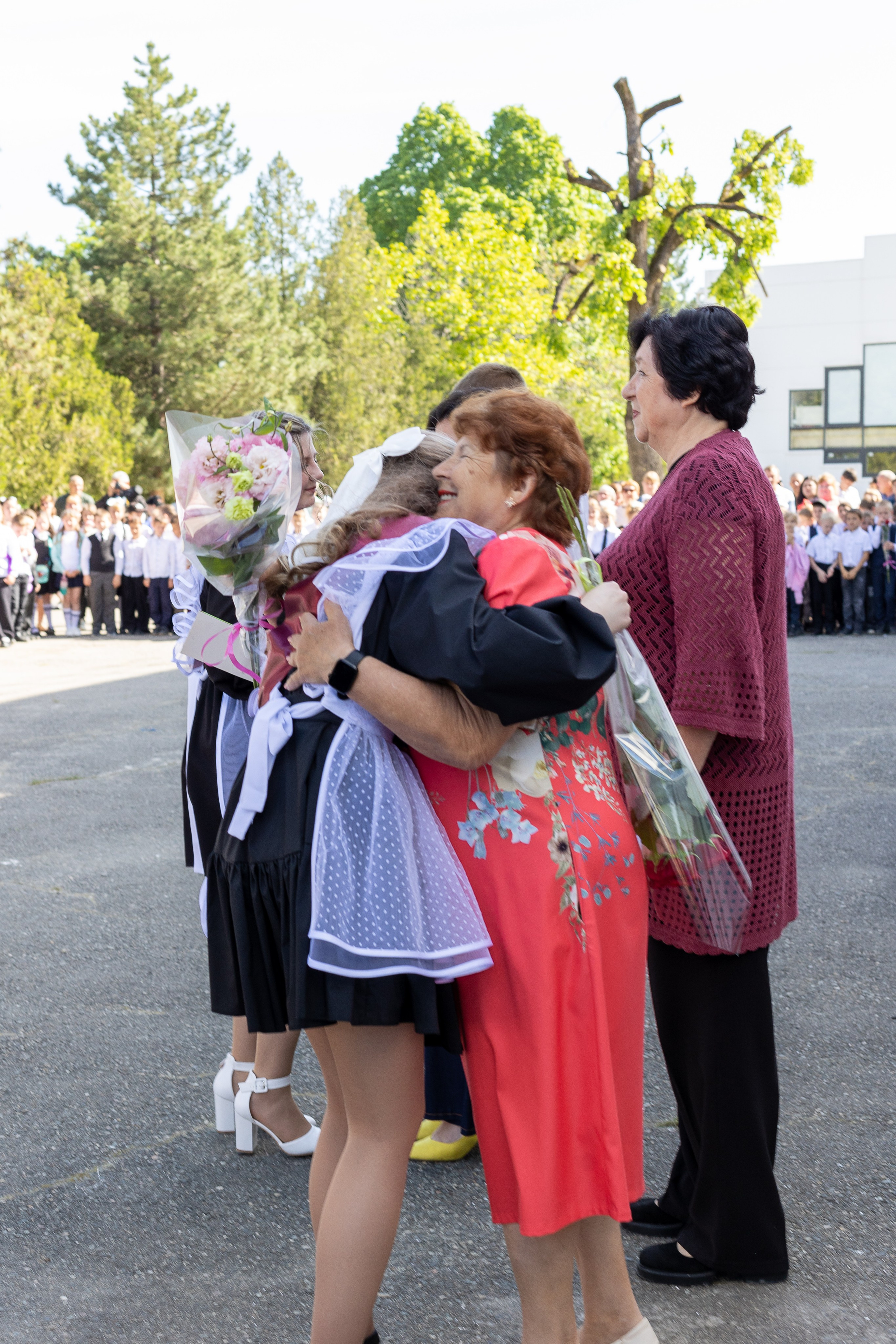 Последний звонок. Выпускные альбомы Майкоп, Краснодар Елена Золотарева