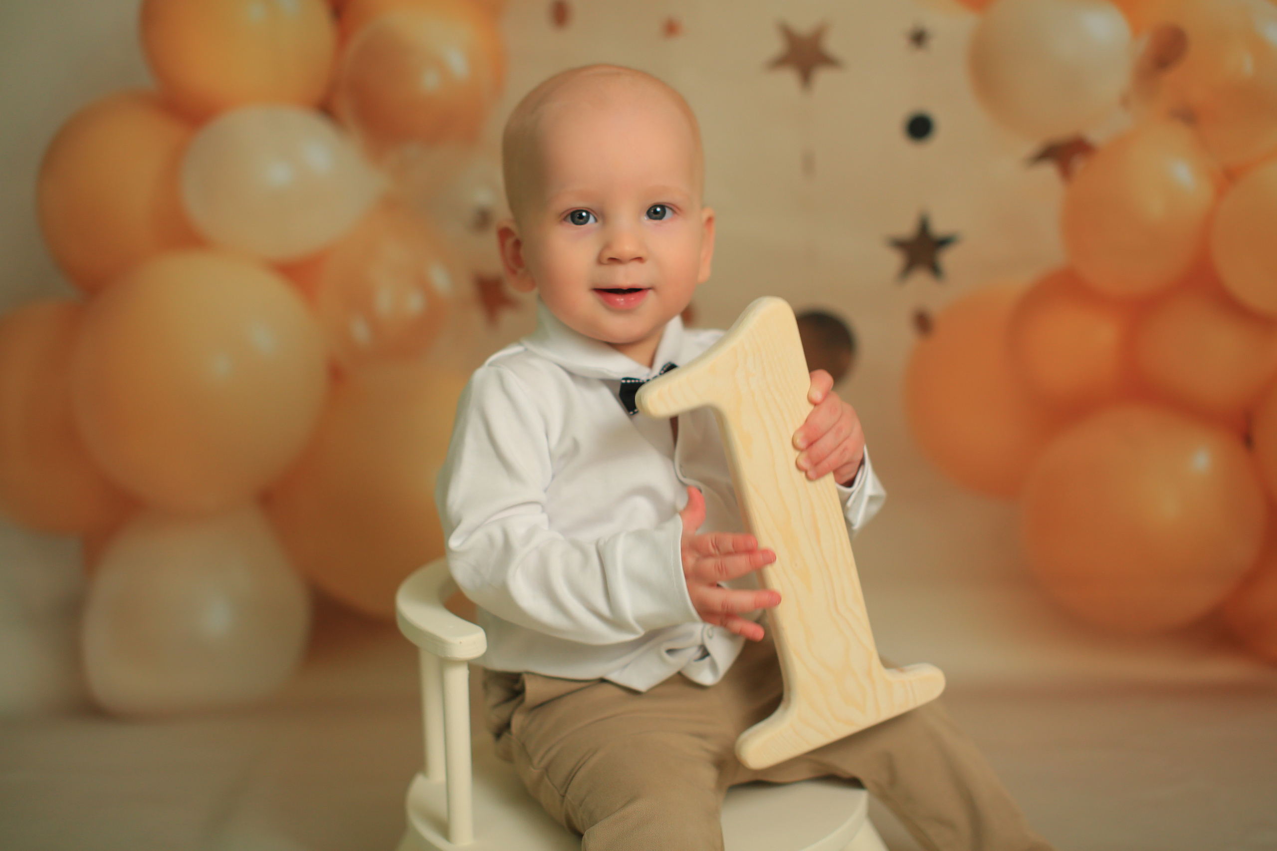 Первый тортик. Детский фотограф Екатеринбург