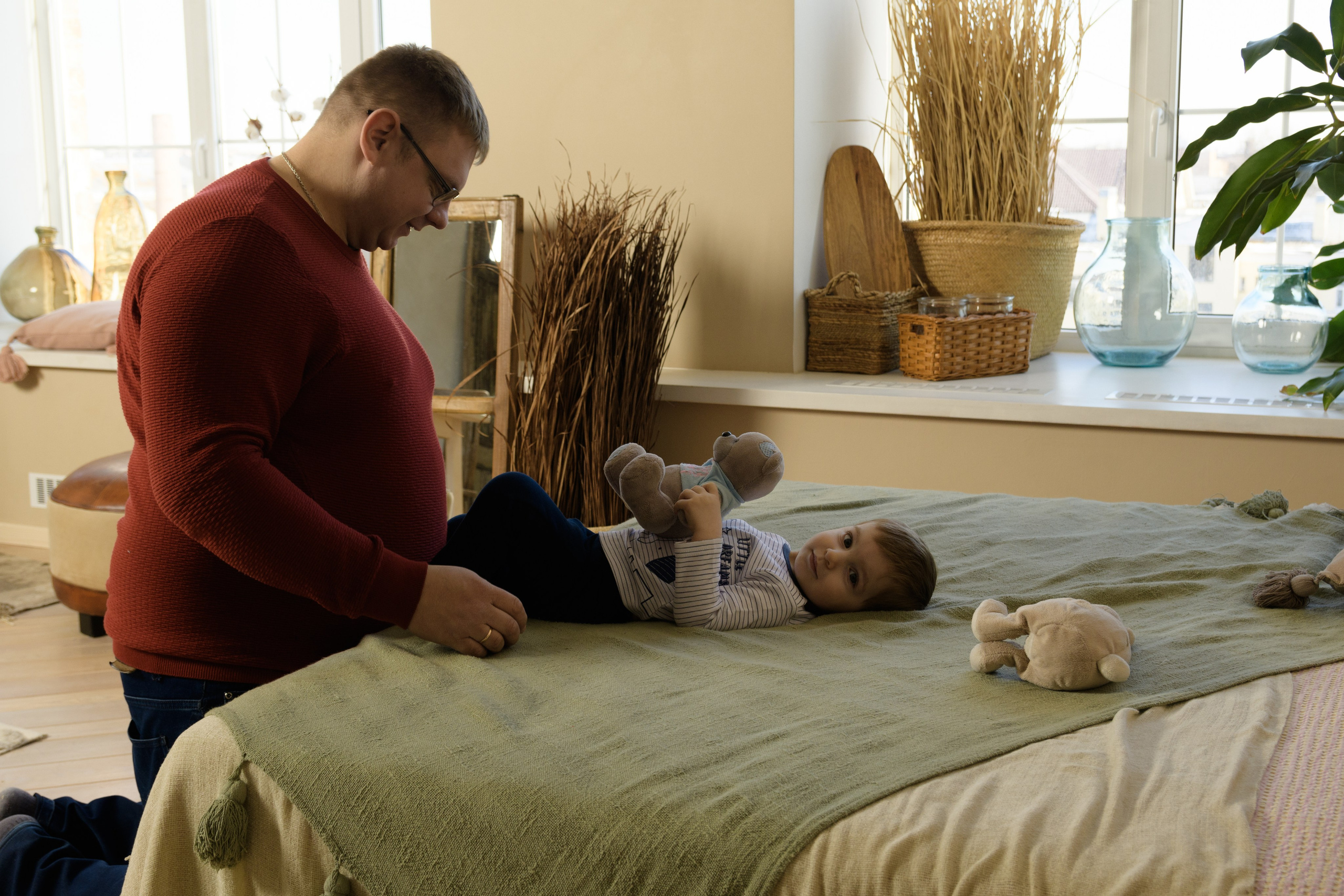 Лейла, Саша и Кирюша в студии «Веретено». Семейный и индивидуальный фотограф Life style в Санкт-Петербурге Мария