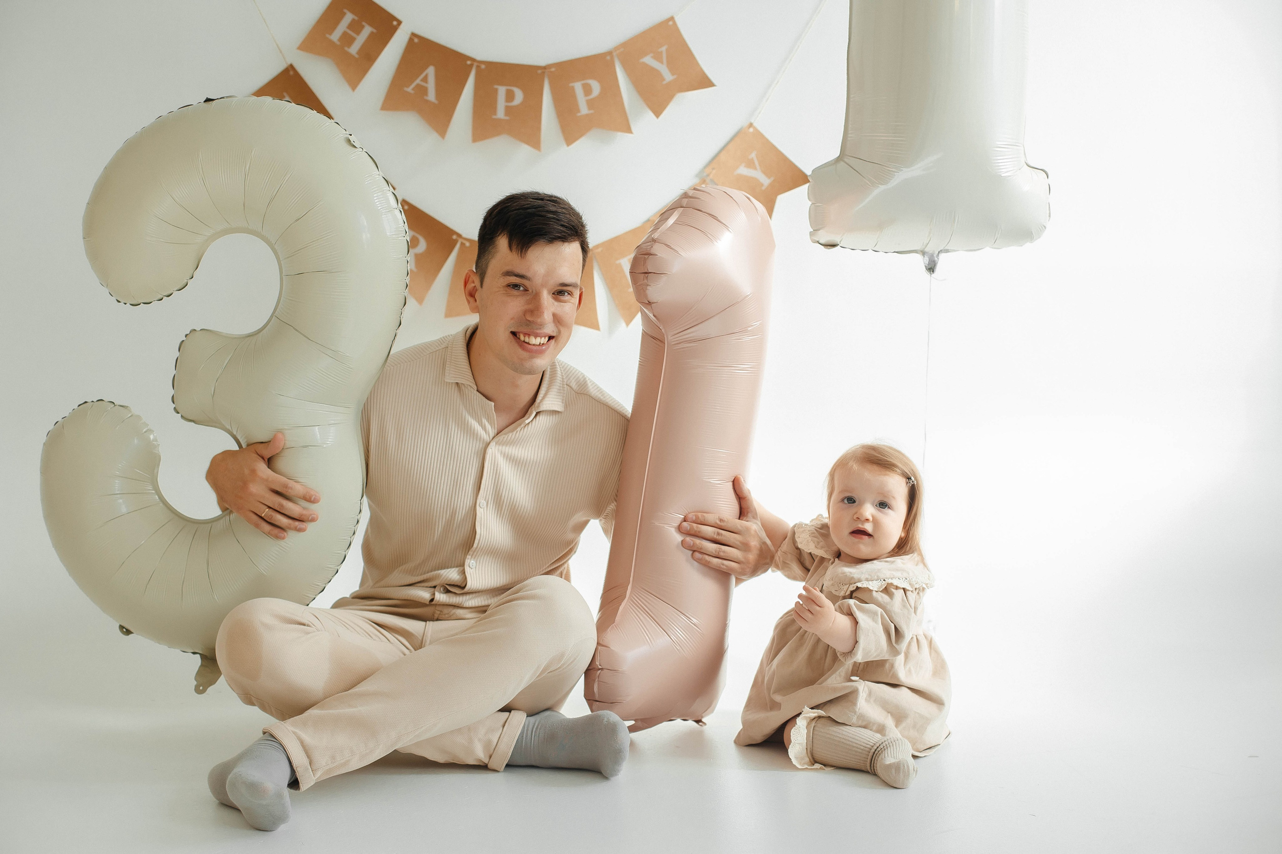 Лиза — 1 годик. «Первый год — первый праздник в кадре!». Виктория Ларина — Портретный профессиональный фотограф в Иркутске