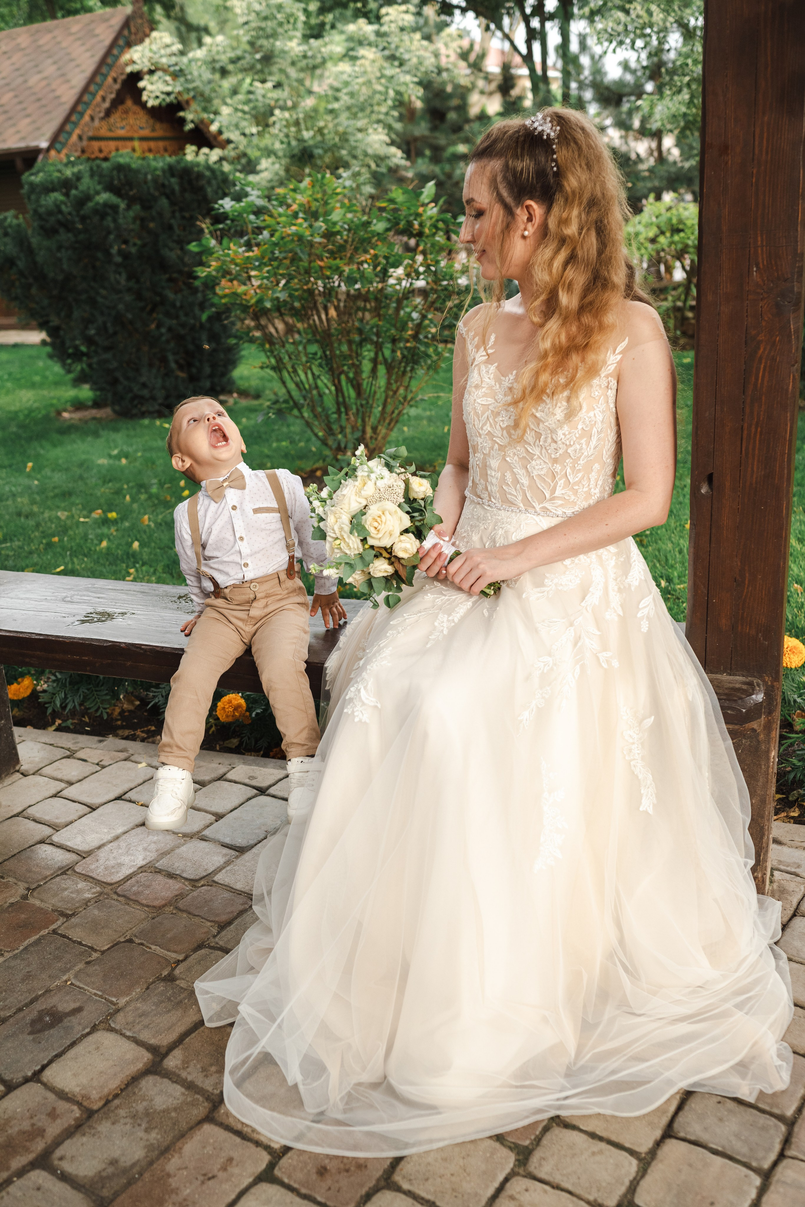 Свадебная фотосессия на природе, в парке Лога, Каменск-Шахтинский. Фотограф в Каменске-Шахтинском Ольга Сагал