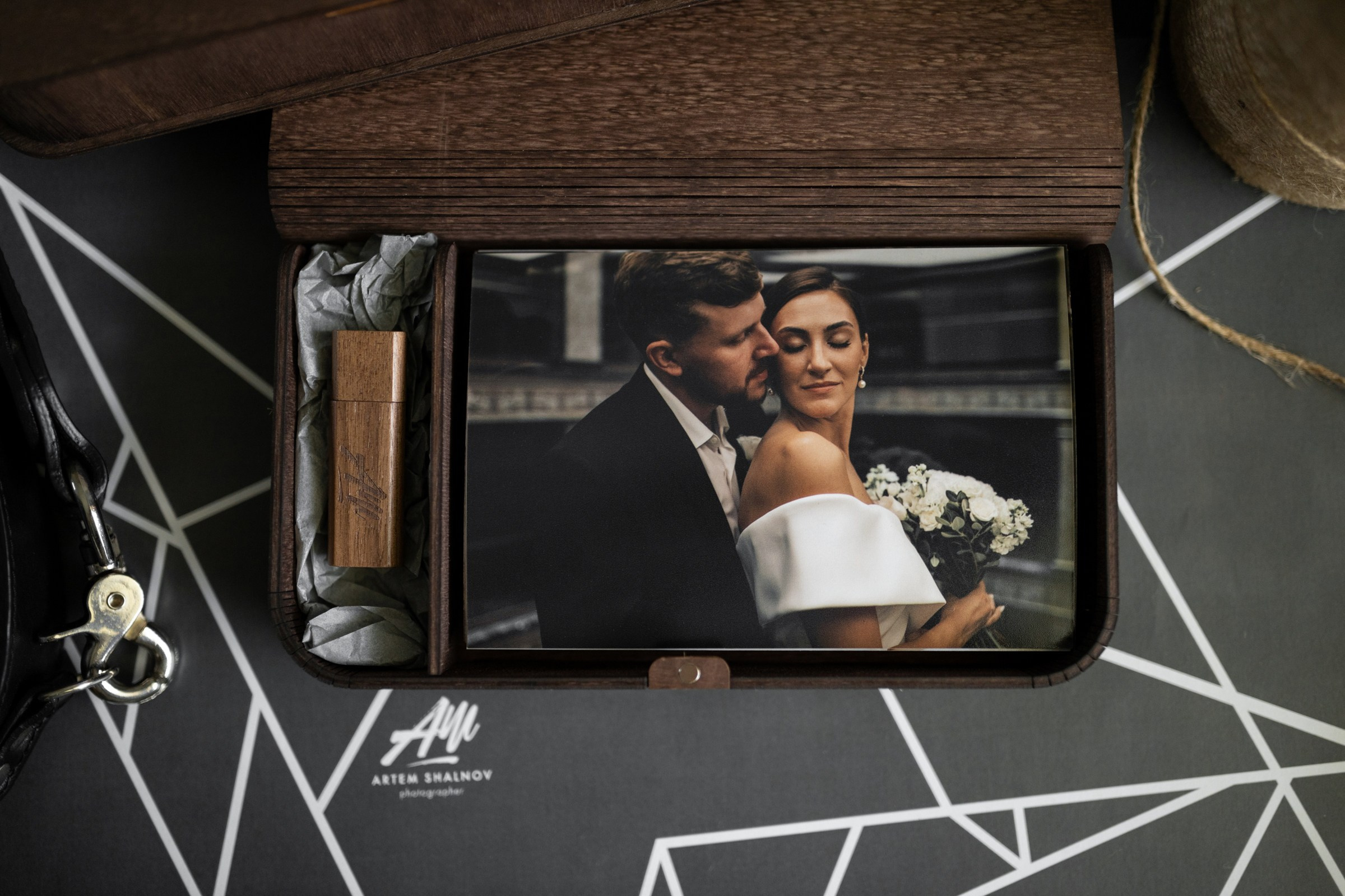 Бокс с фотографиями