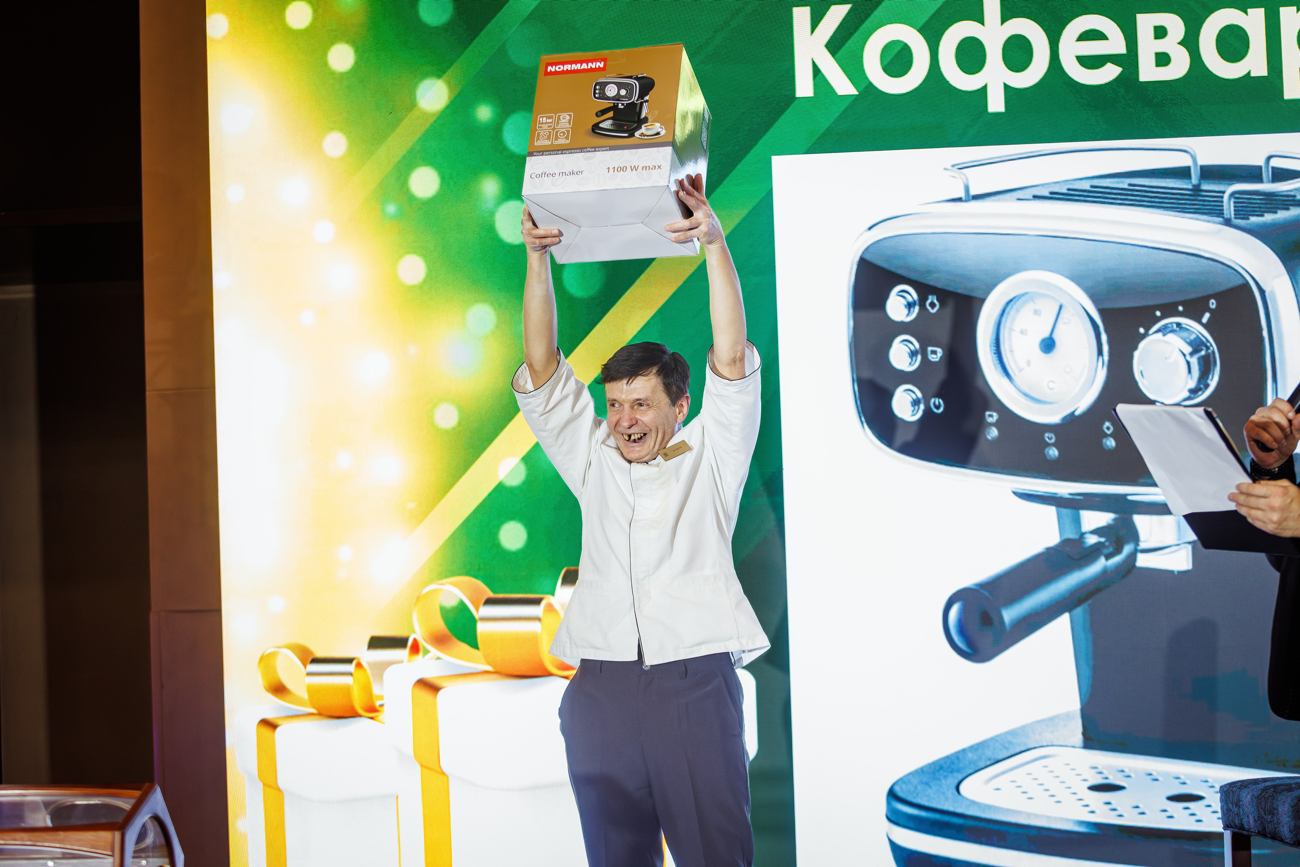 Новогодний корпоратив Отеля «Пекин». Репортажный фотограф Минск ❘ Костецкий Илья ❘ Беларусь