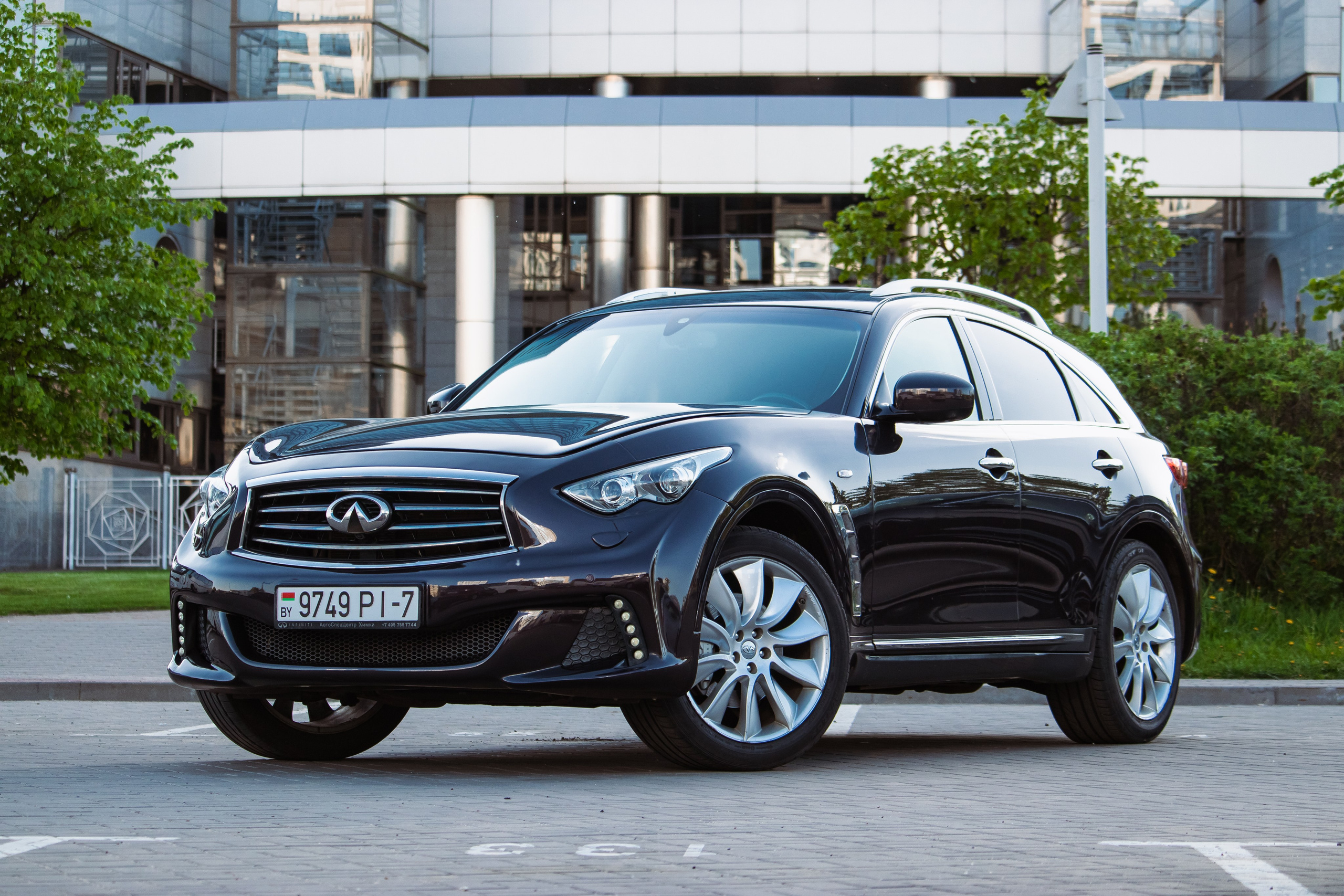 Infiniti QX70. Репортажный фотограф Минск ❘ Костецкий Илья ❘ Беларусь
