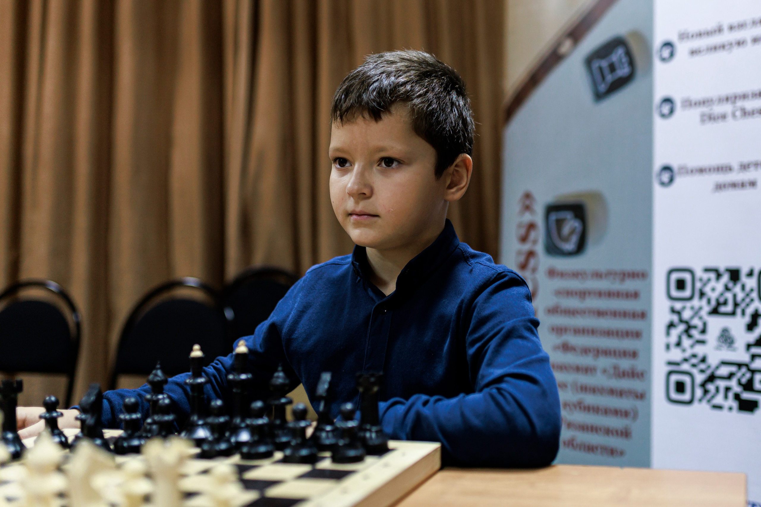 Репортажная сьёмка игры в шахматы в детском доме. Семейный и детский фотограф в Рязани Васюгова Мария
