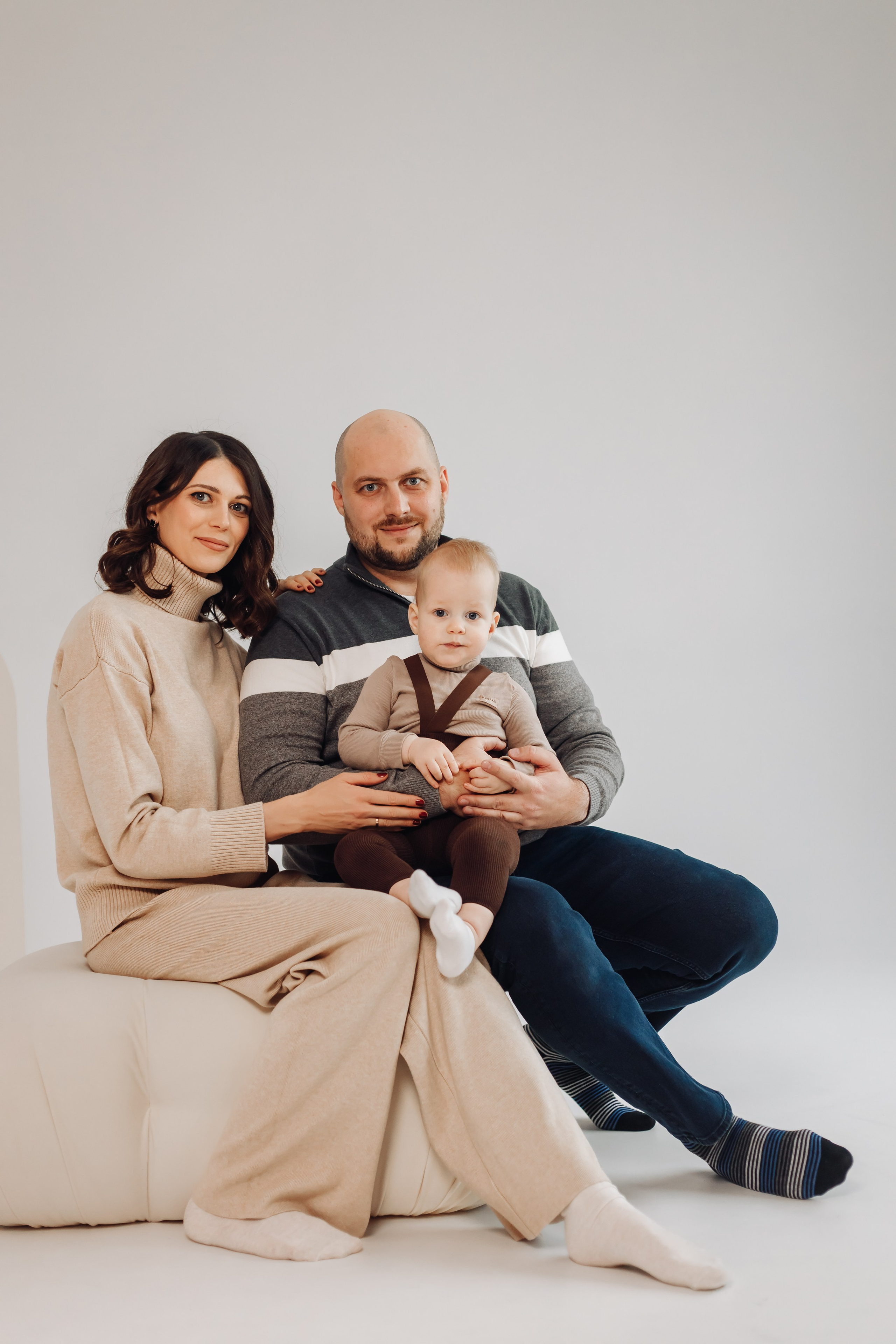 Семейная фотосессия в студии. Свадебный и семейный фотограф в Краснодарском крае Мария Данилкина