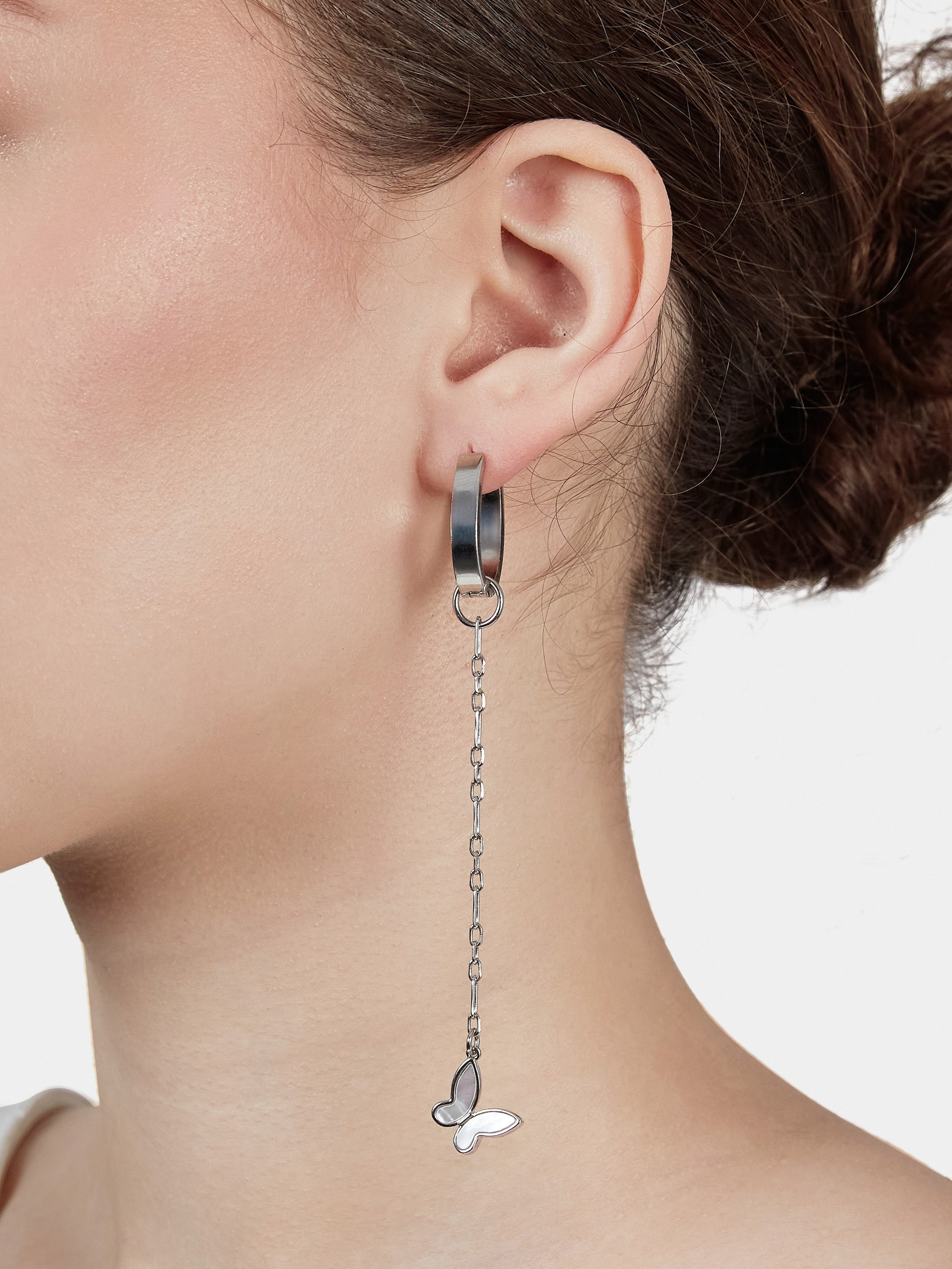 Фотосъемка с моделью на белом фоне. Коммерческий фотограф в Москве Павел Володин