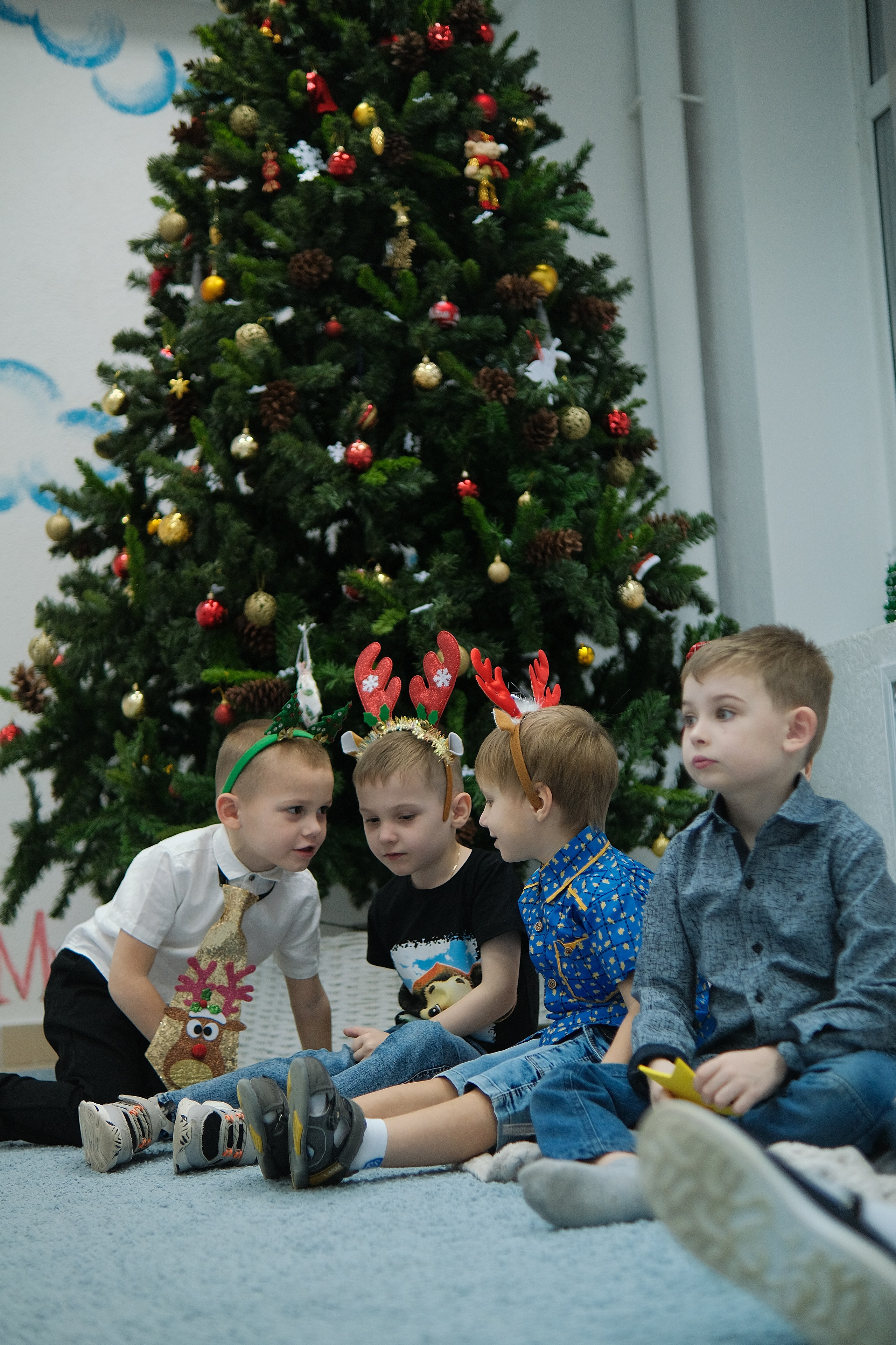 Мир знаний (Новогодний утренник). Serg_film