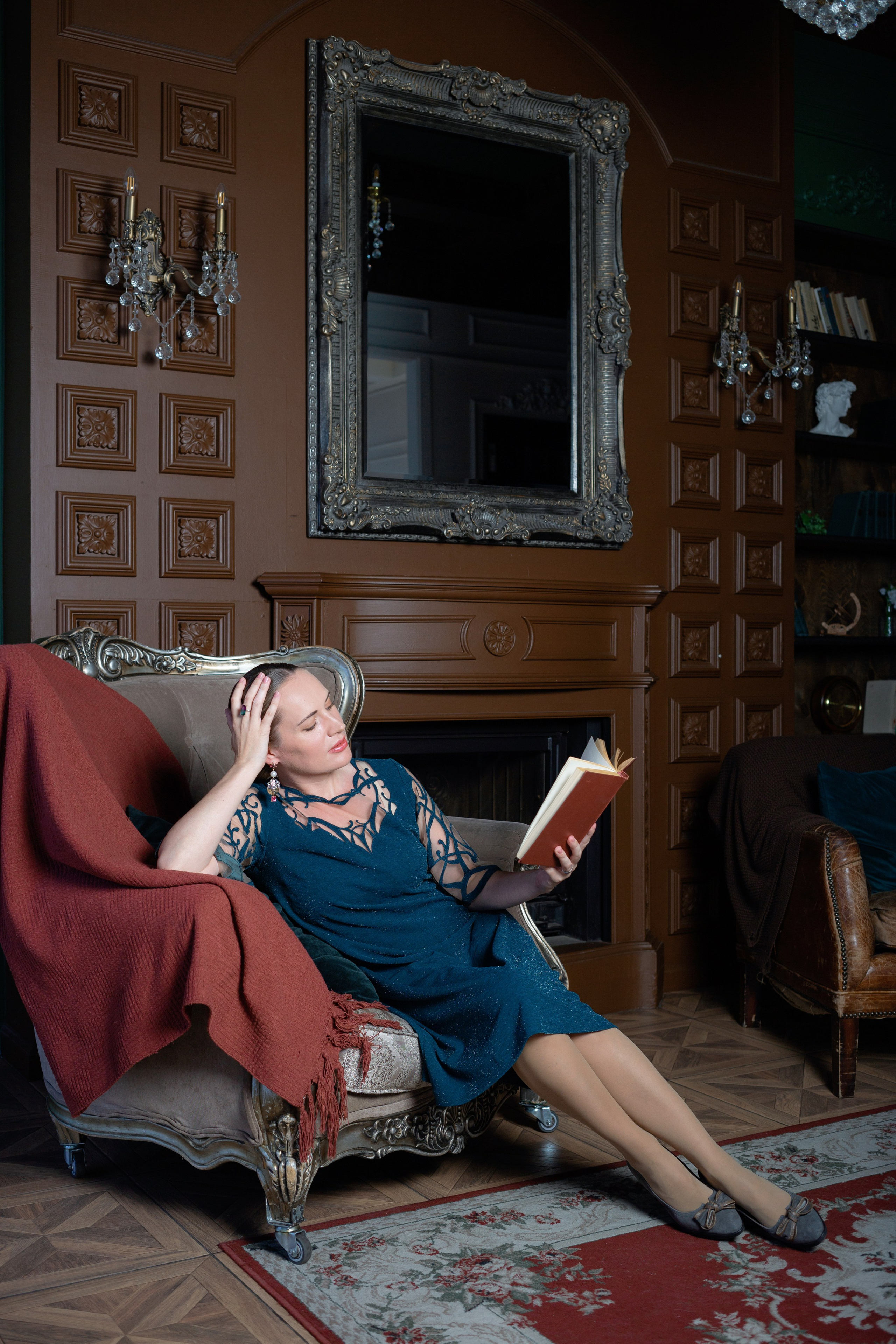 Профессиональные фото психолога для сайта и соцсетей в СПб. Портретные фотосессии, контент-съемки, репортаж