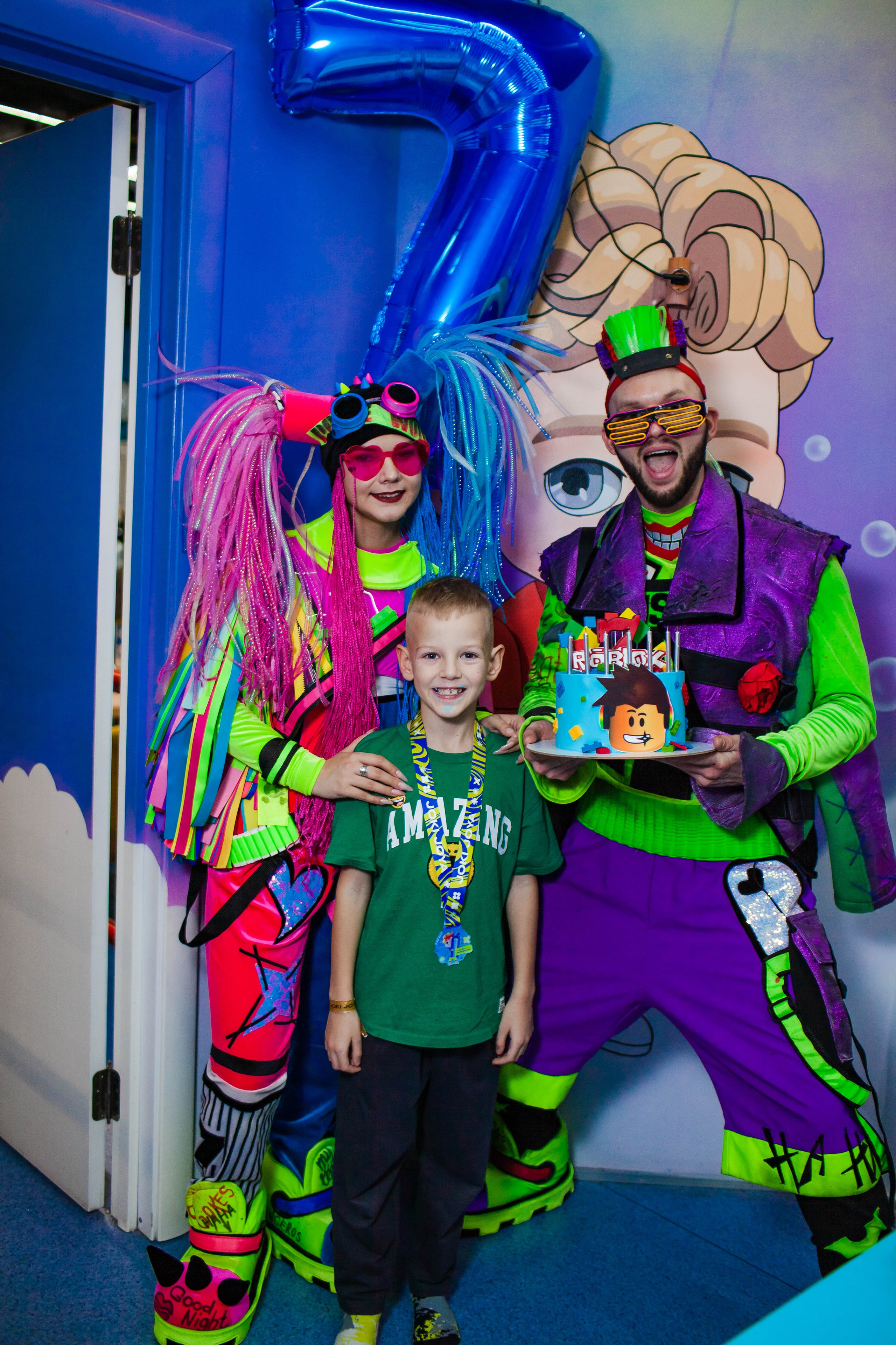 Неон Челендж День рождения Ярослава. Детский и семейный фотограф в Санкт-Петербурге Елизавета Сорокина