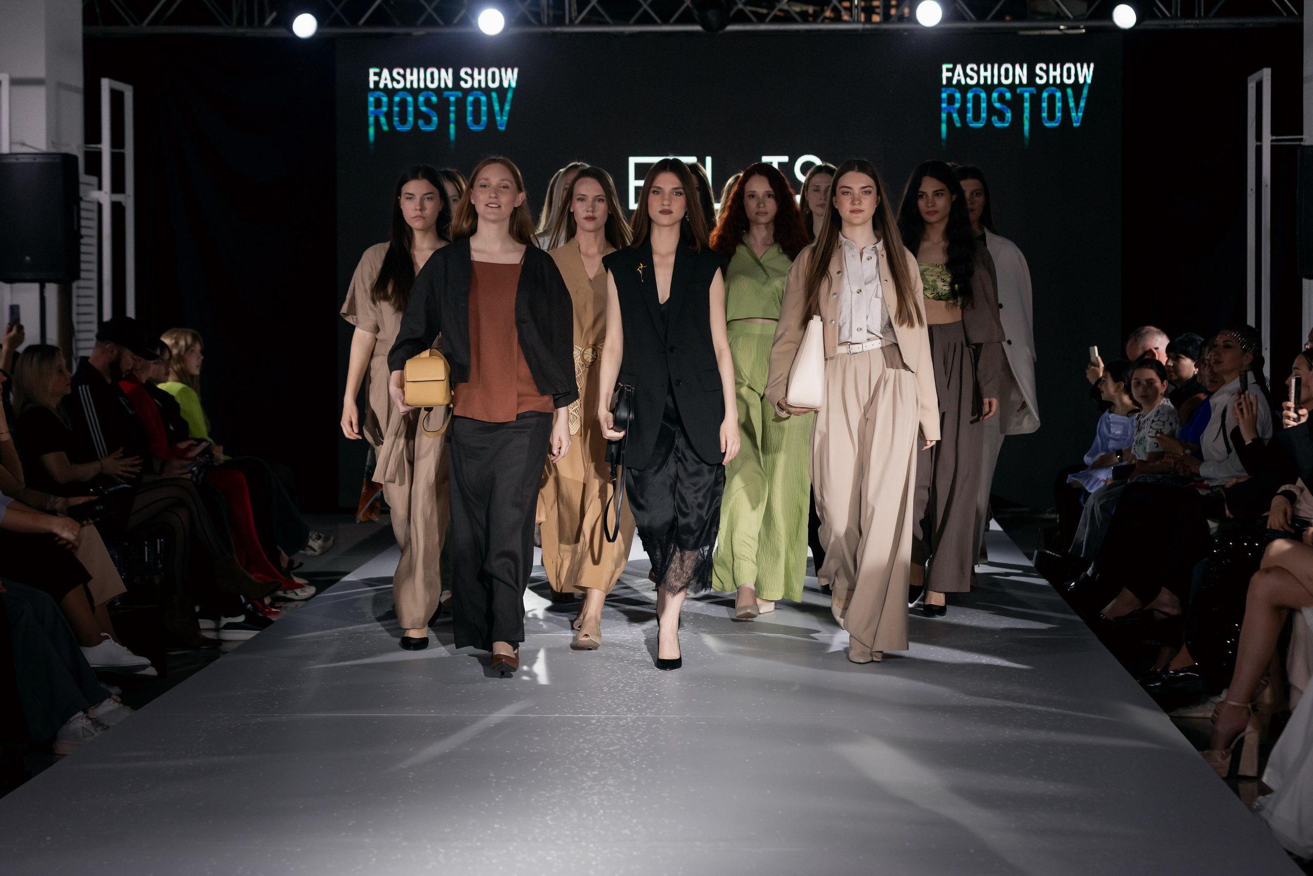 Rostov Fashion Show 2025. Весна-лето. Фотограф в Ростов-на-Дону Виктория Савчук