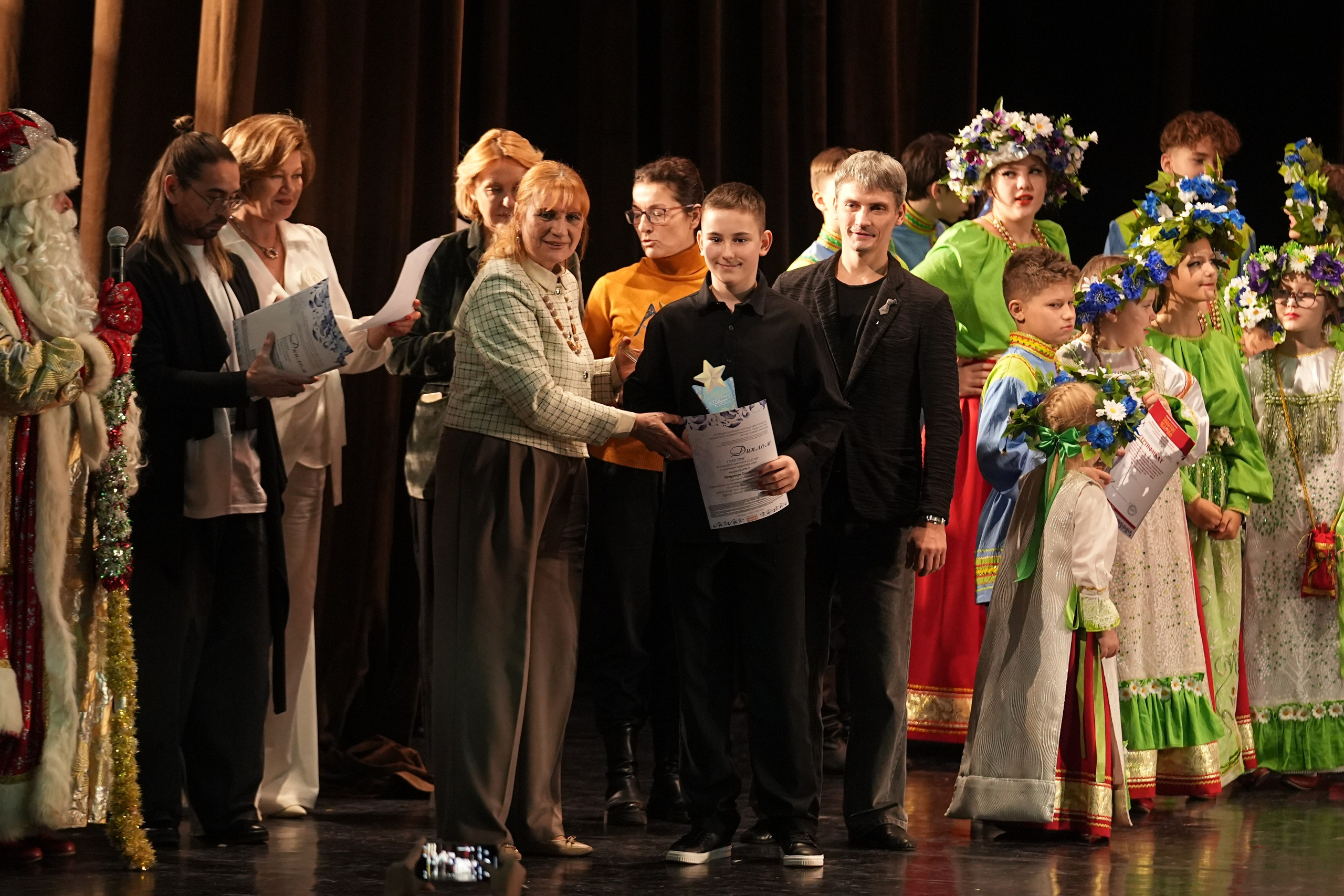 7 декабря, блок 3, г. Москва. Золотое яблочко