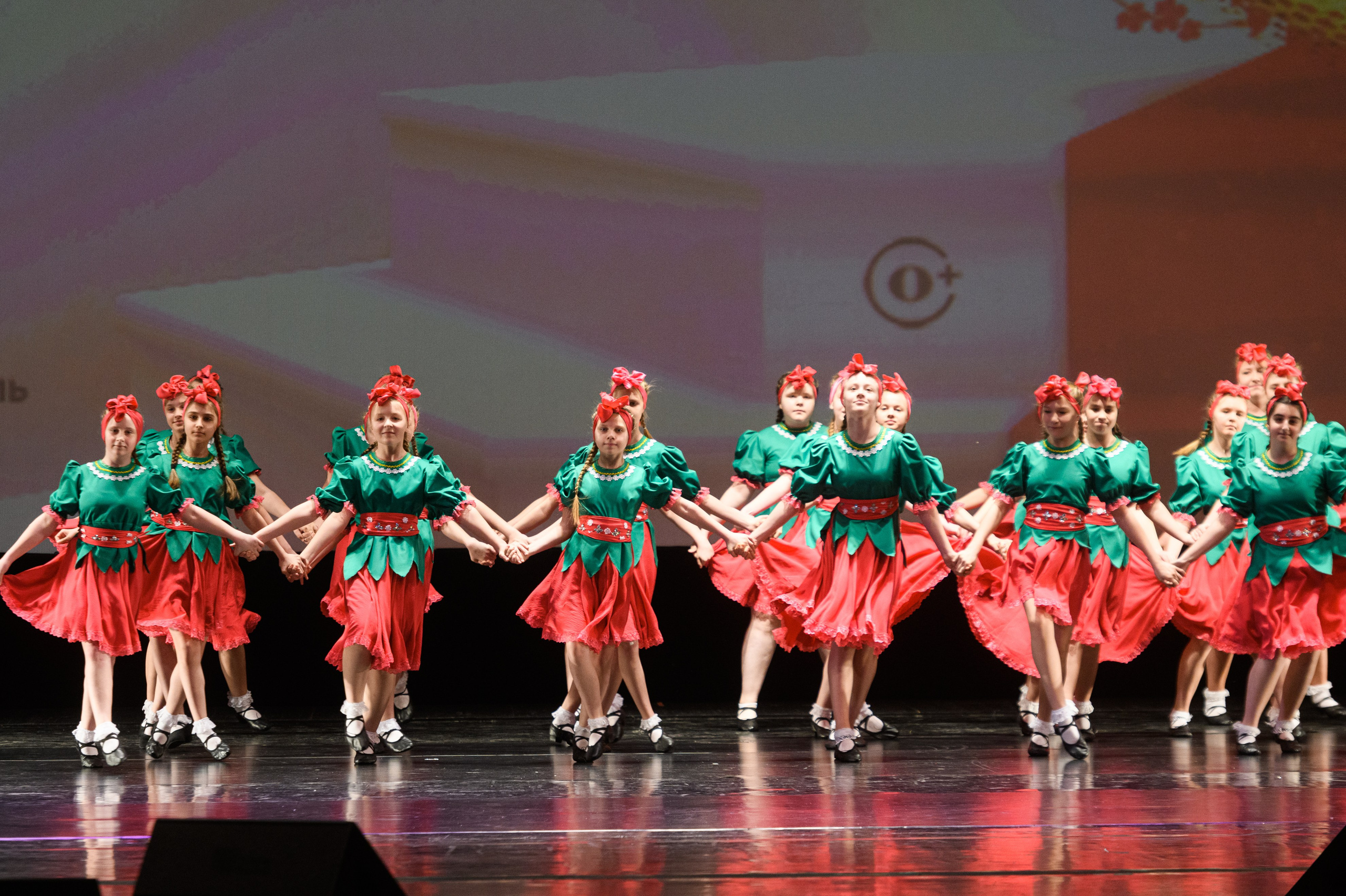 23 апреля, часть 1, БКЗ Октябрьский, г. Санкт-Петербург. Золотое яблочко