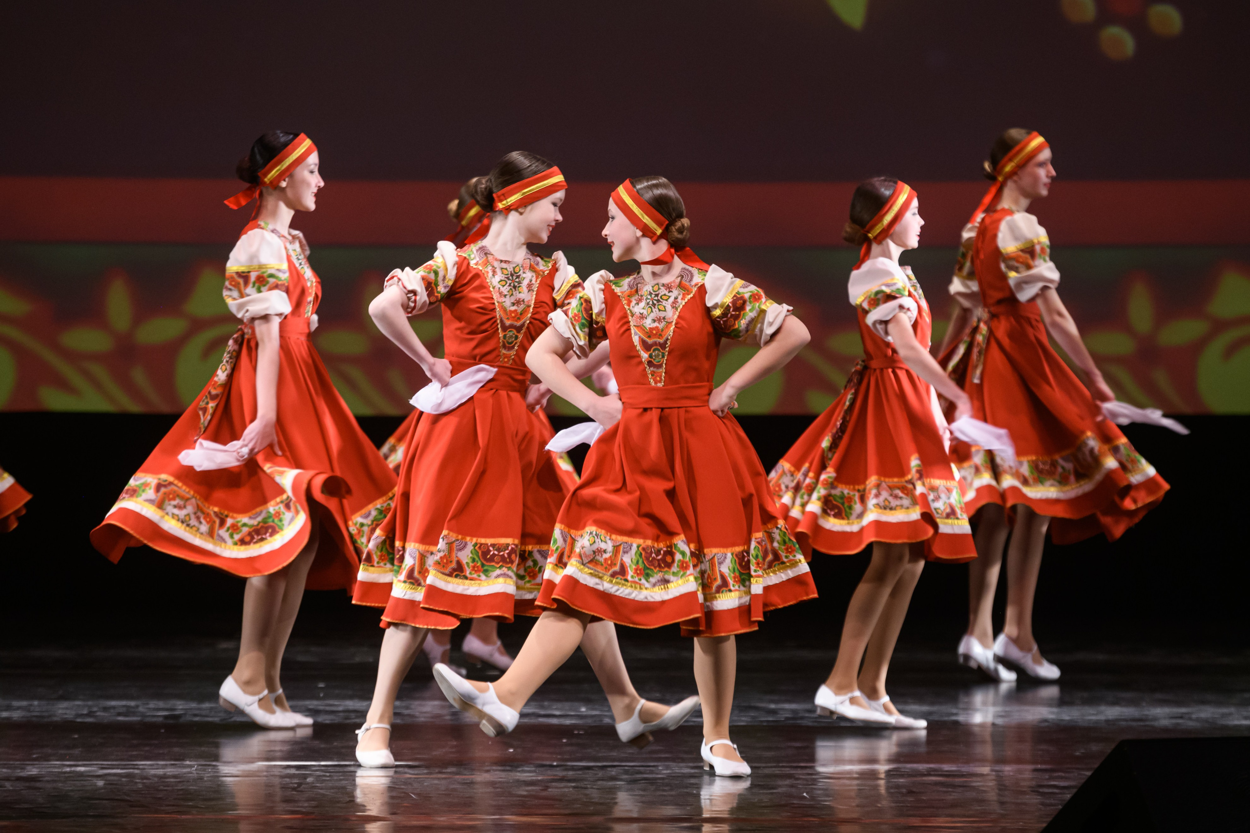 23 апреля, часть 2, БКЗ Октябрьский, г. Санкт-Петербург. Золотое яблочко