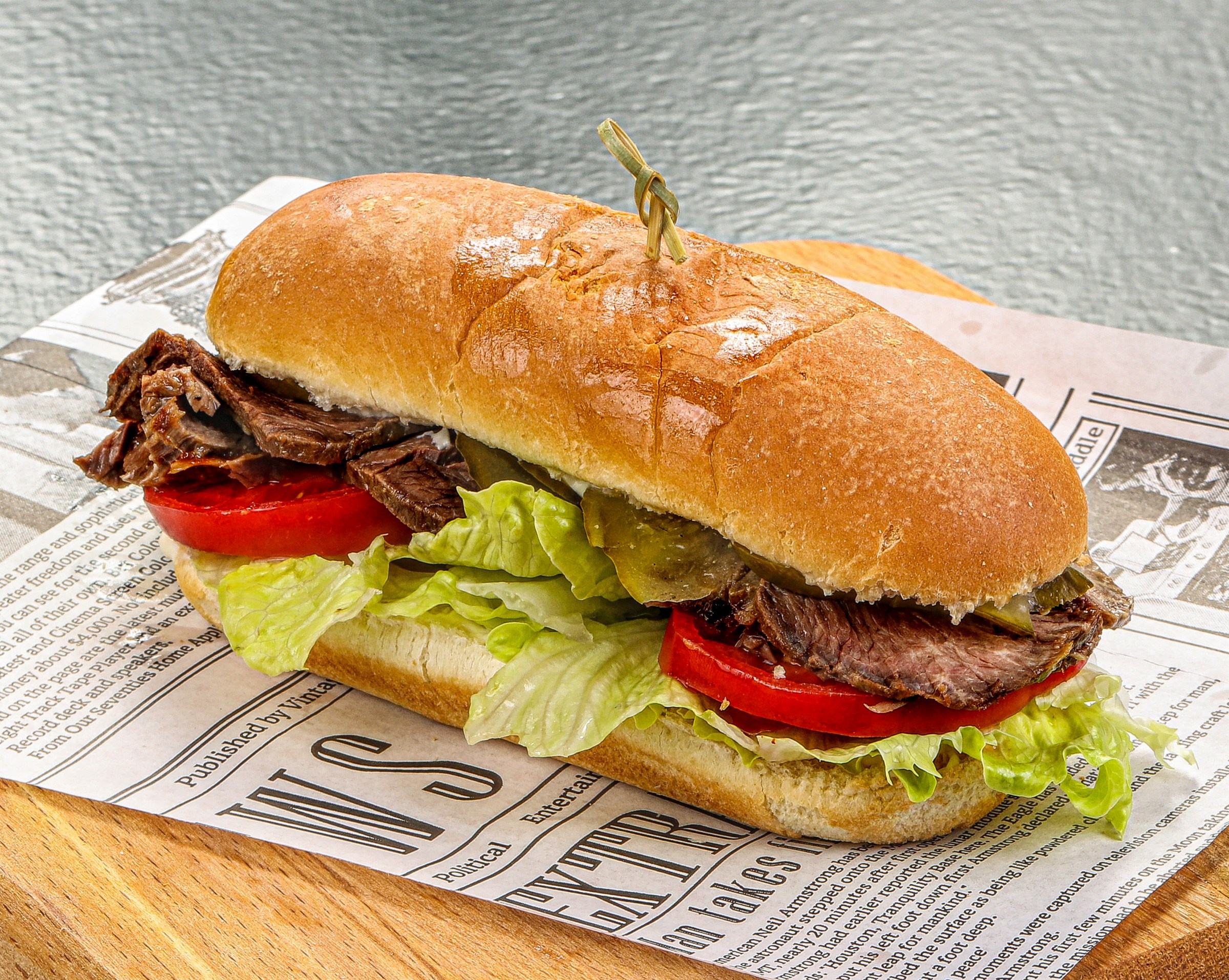 Фотосъемка бургеров и гамбургеров. Заказ по тел.: +7 (906) 006-90-22. Фуд-фотограф Андрей Старостин — съемка еды в Москве. 9000 руб. в час