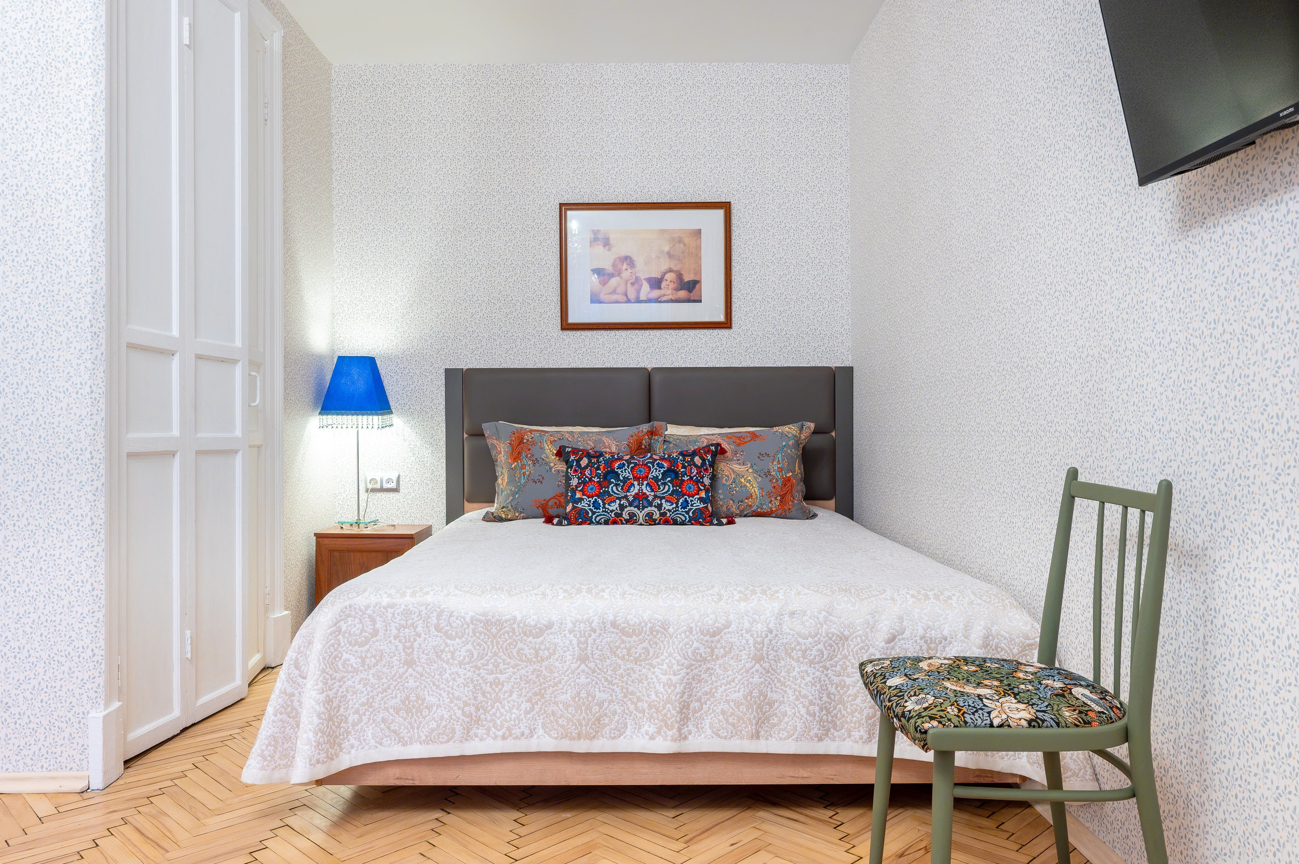 Квартира для суточной аренды на Казанской улице. Интерьерный фотограф. Фото- видеосъемка недвижимости Санкт-Петербург