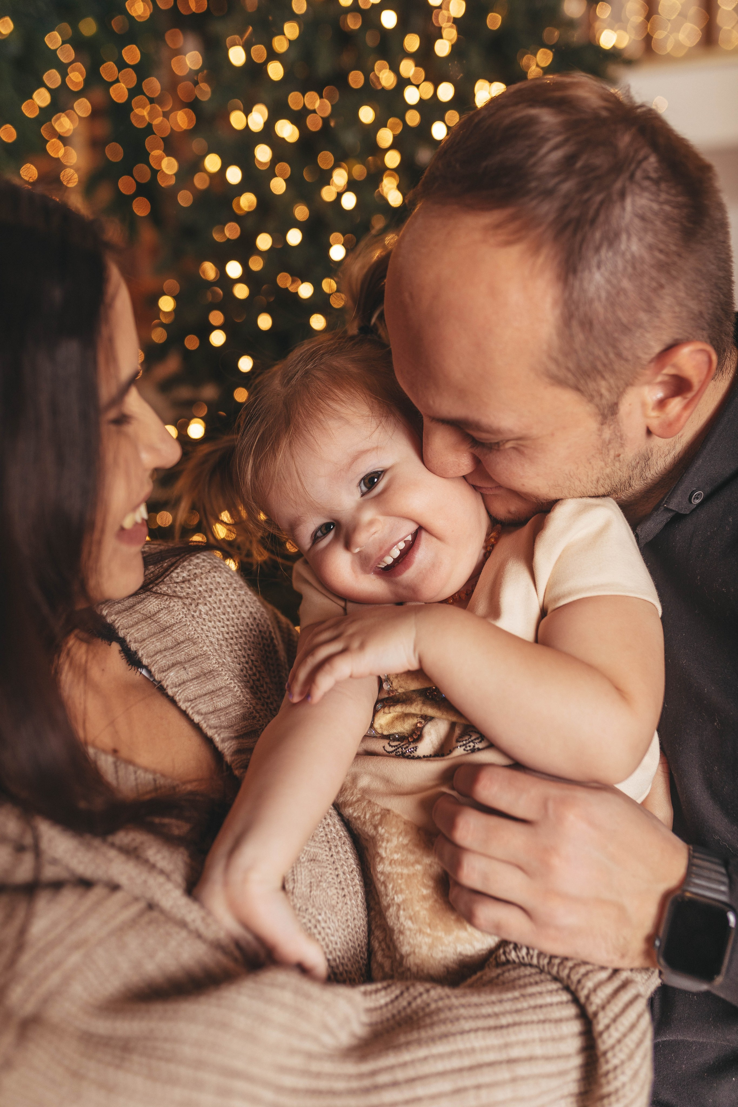 Аврора, Ира, Женя. Главная