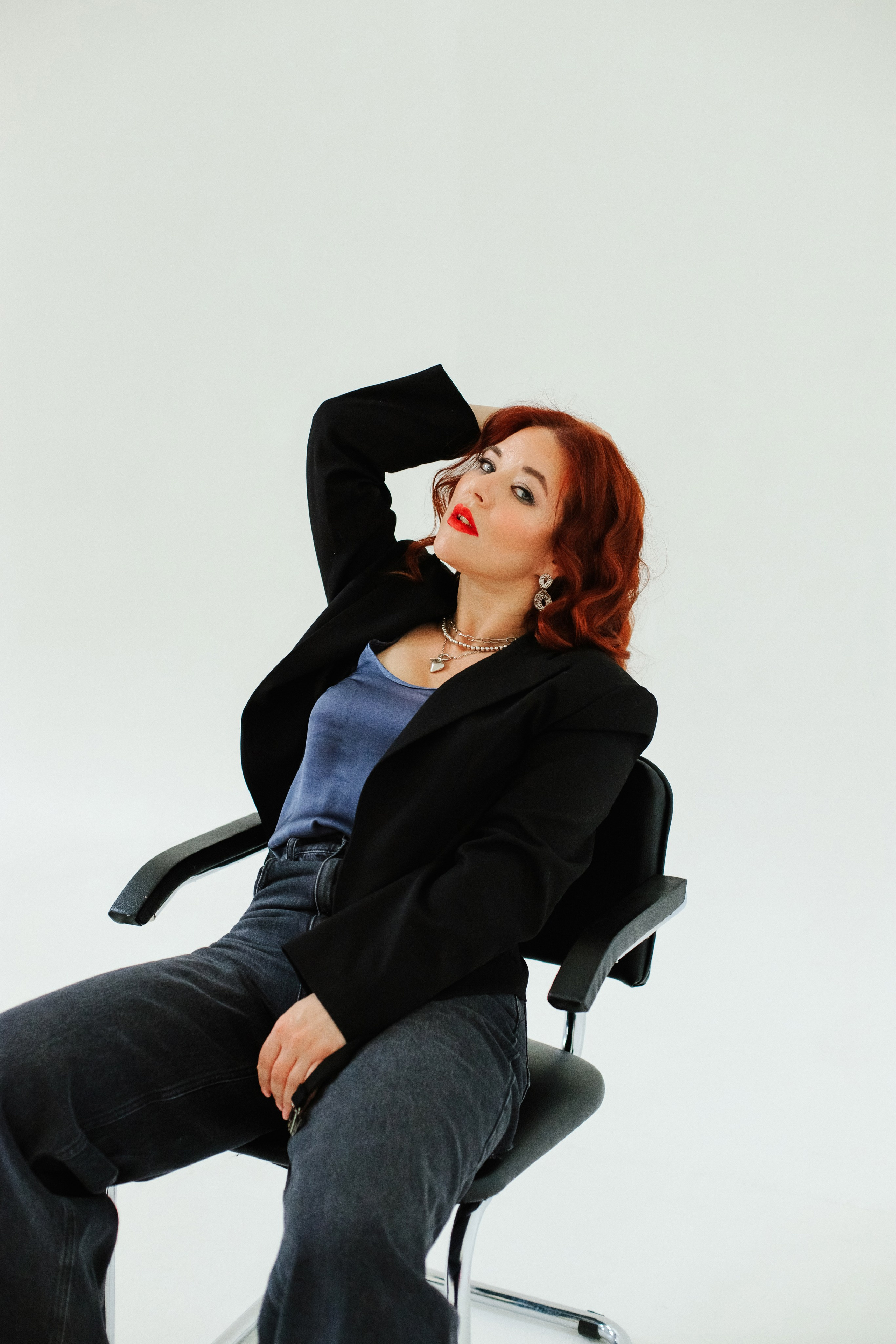 Контентная фотосессия для интим коуча и тренера по женскому здоровью. Контентный фотограф в Перми Натали Кытманова