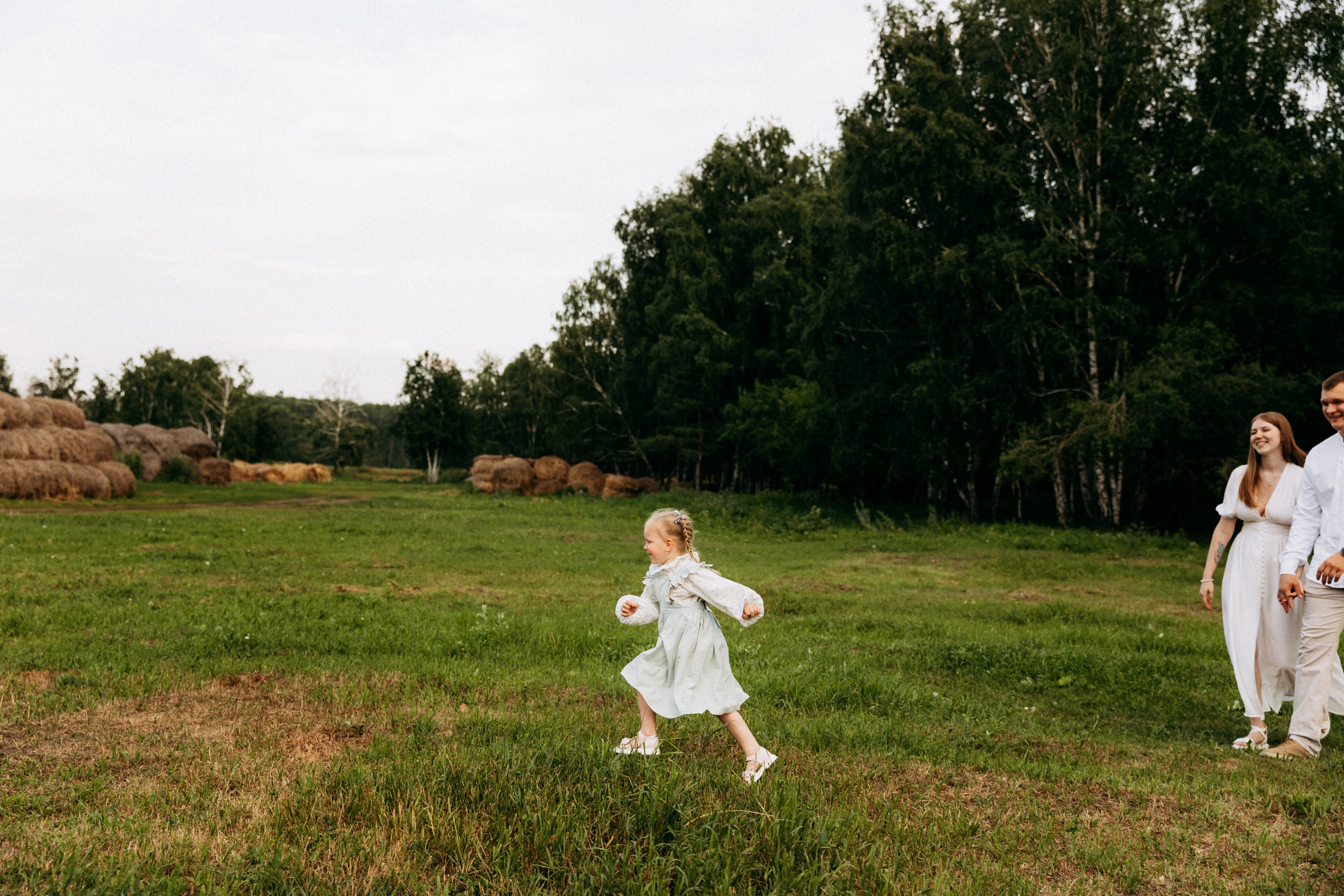 Мира и её семья. Главная