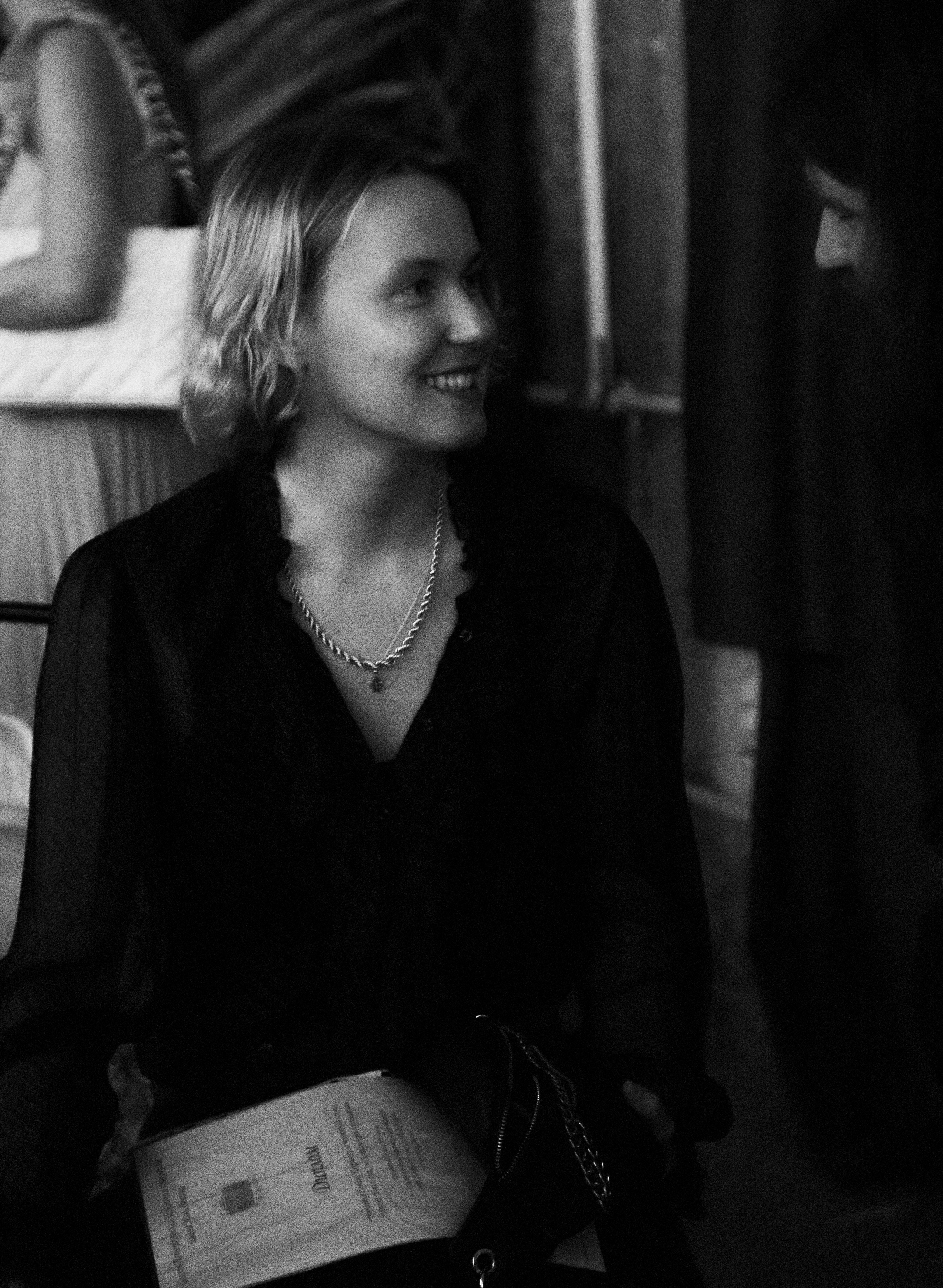 «СЕВЕРНЫЙ АЛЫЙ». Сандра Ковалева | ЧБ фотограф