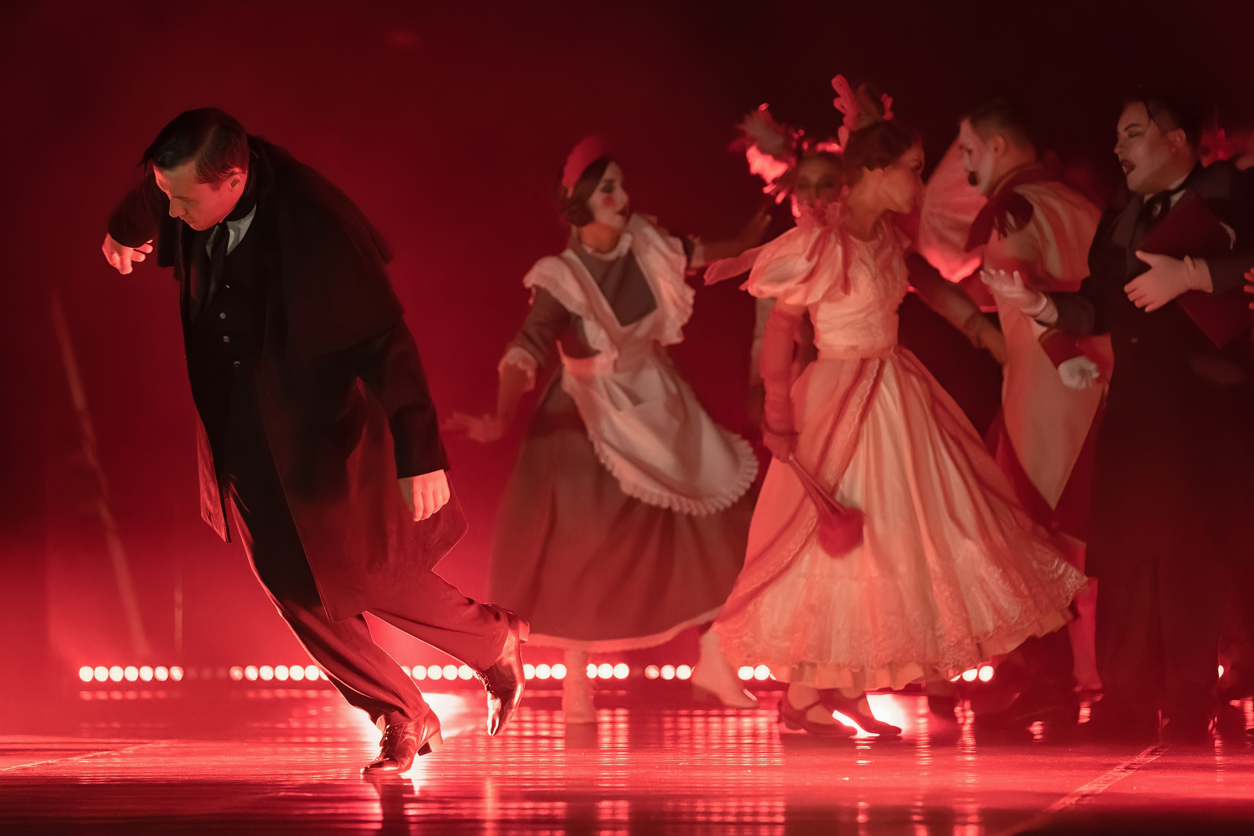 Горе От Ума? Комсомольский-на-Амуре Драматический театр. Фотограф. г. Южно-Сахалинск. Олег Толстов