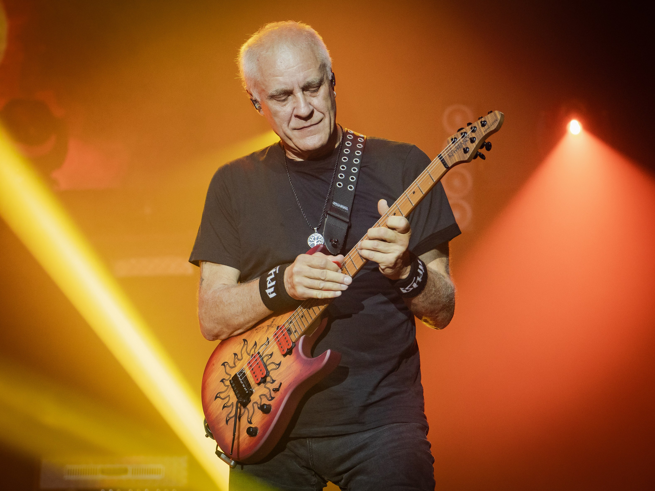 Ария. Фотограф. г. Южно-Сахалинск. Олег Толстов