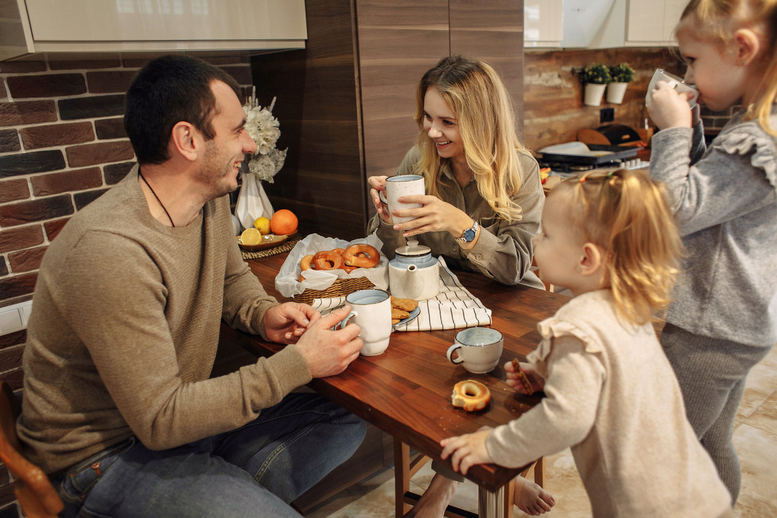 новогодняя фотосессия в Ростове, новогодняя фотосессия, новогодняя съемка, фотосессия дома, домашняя фотосессия, фотосессия с детьми, мама и дочки, мама и дочка, фотограф Ростов, семейный фотограф Ростов, семейный фотограф в Ростове, фотосессия Ростов, фотосессия в Ростове