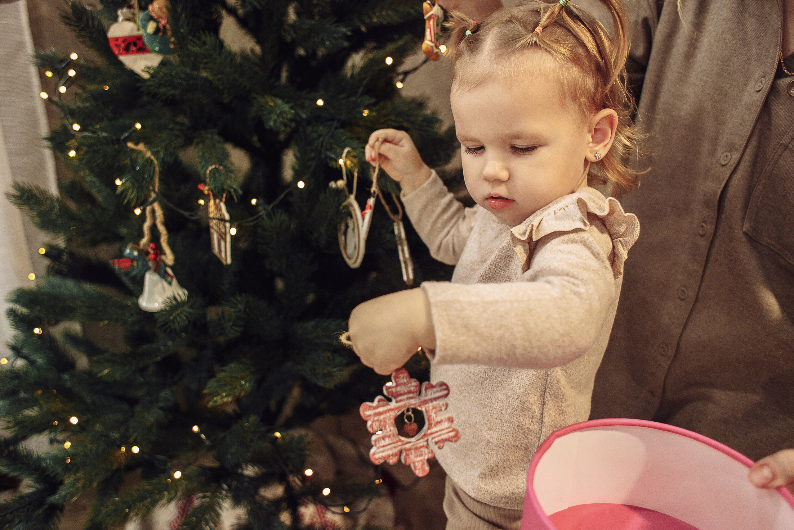 новогодняя фотосессия в Ростове, новогодняя фотосессия, новогодняя съемка, фотосессия дома, домашняя фотосессия, фотосессия с детьми, мама и дочки, мама и дочка, фотограф Ростов, семейный фотограф Ростов, семейный фотограф в Ростове, фотосессия Ростов, фотосессия в Ростове