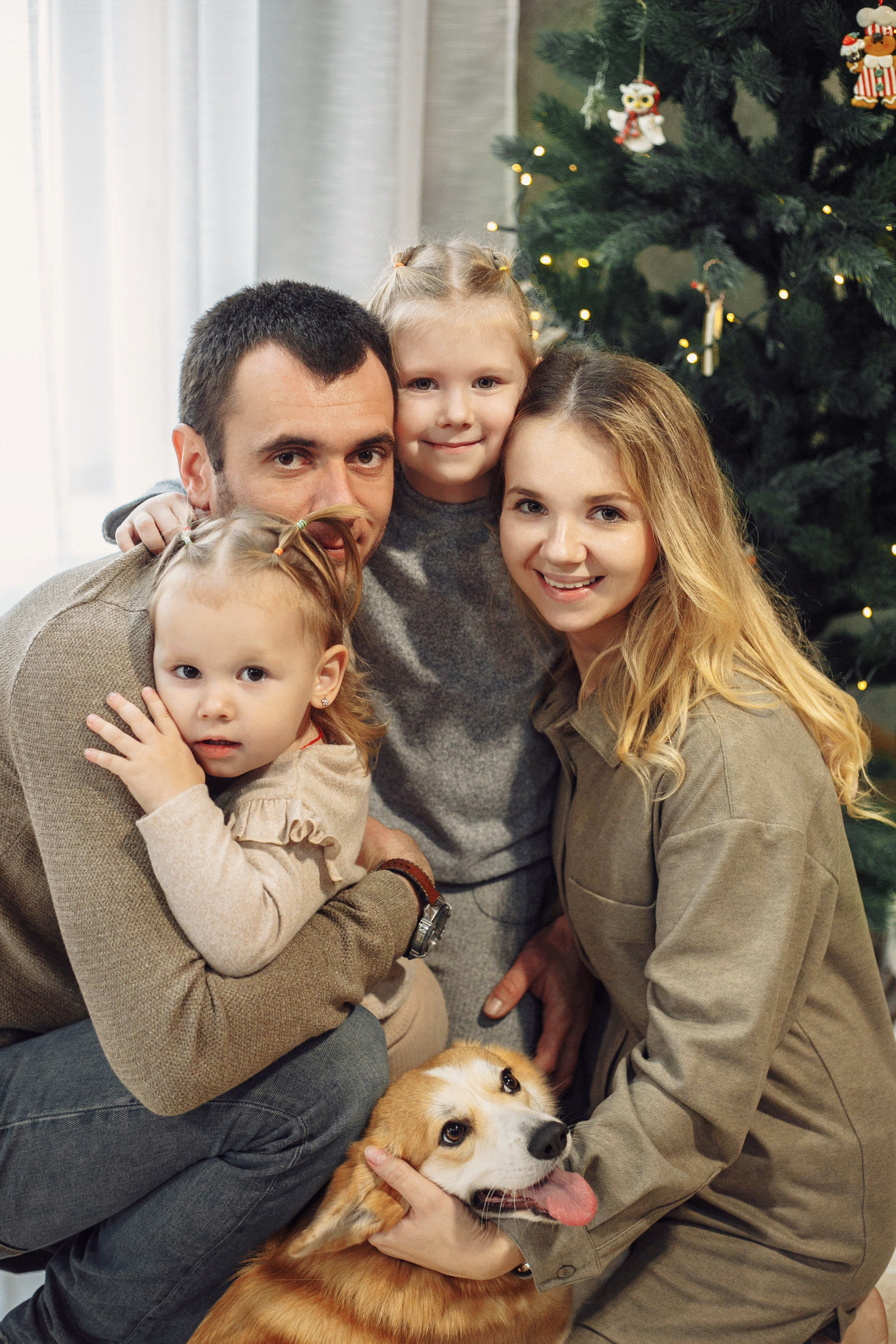 новогодняя фотосессия в Ростове, новогодняя фотосессия, новогодняя съемка, фотосессия дома, домашняя фотосессия, фотосессия с детьми, мама и дочки, мама и дочка, фотограф Ростов, семейный фотограф Ростов, семейный фотограф в Ростове, фотосессия Ростов, фотосессия в Ростове