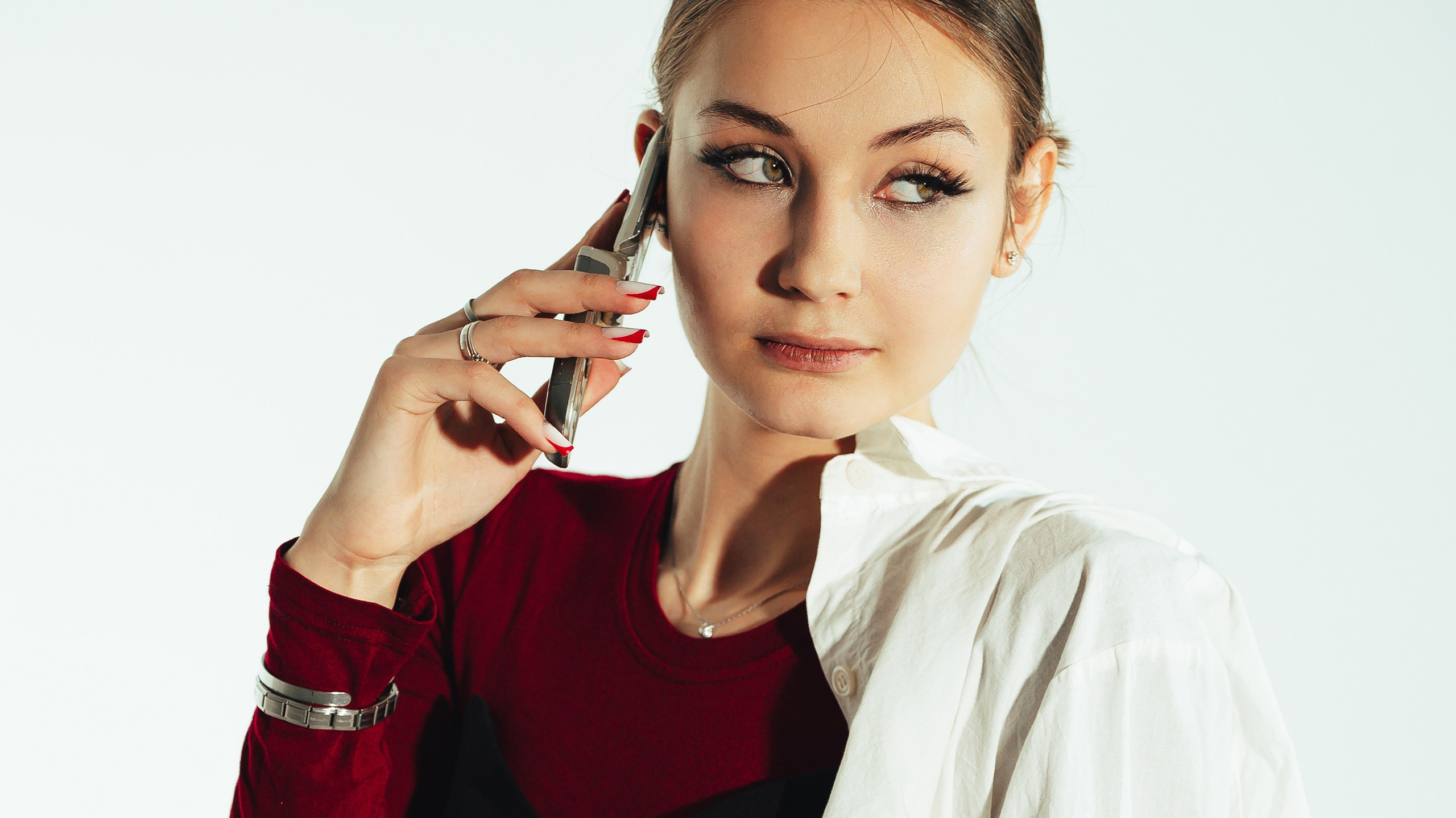 Контакты. Репортажный фотограф Дмитрий Ишутинов