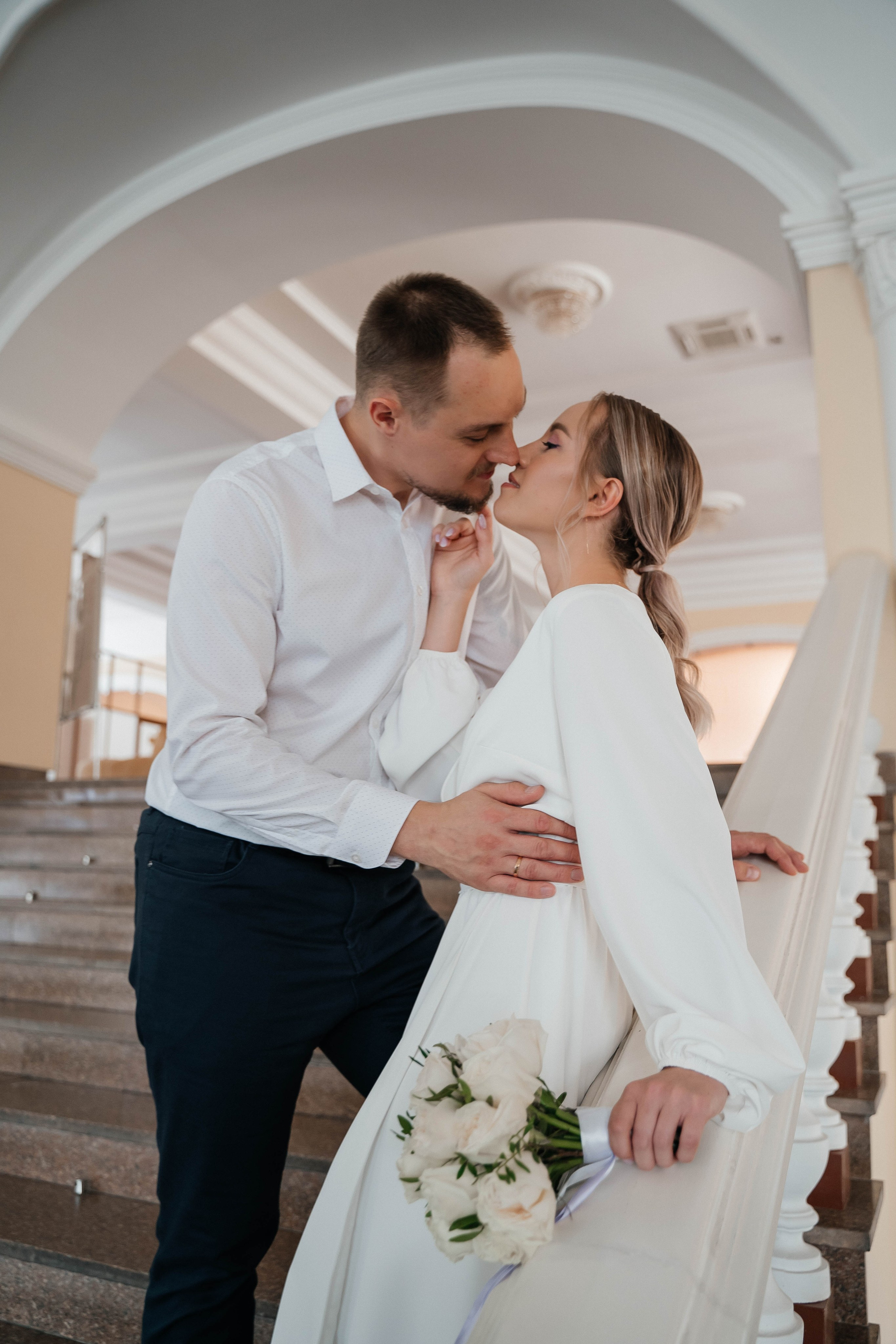 Фотографии с регистрации. Свадебный фотограф в городе Омск EAV Анастасия