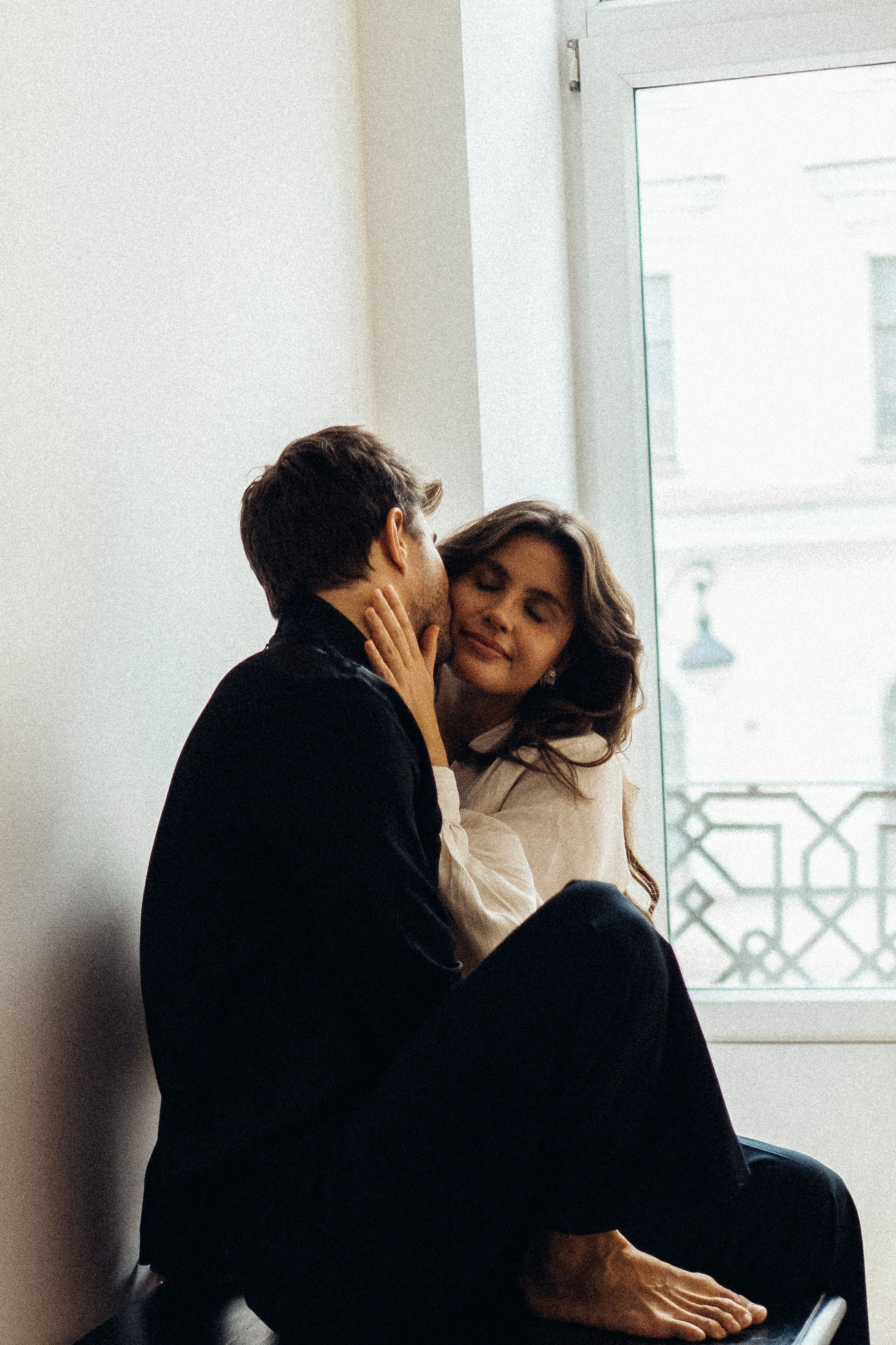 УТРО ЖЕНИХА И НЕВЕСТЫ В ПИТЕРСКОЙ КВАРТИРЕ И СЬЕМКА С СВАДЕБНЫХ ОБРАЗАХ. Профессиональный фотограф, Санкт-Петербург — Виктория Богомолова