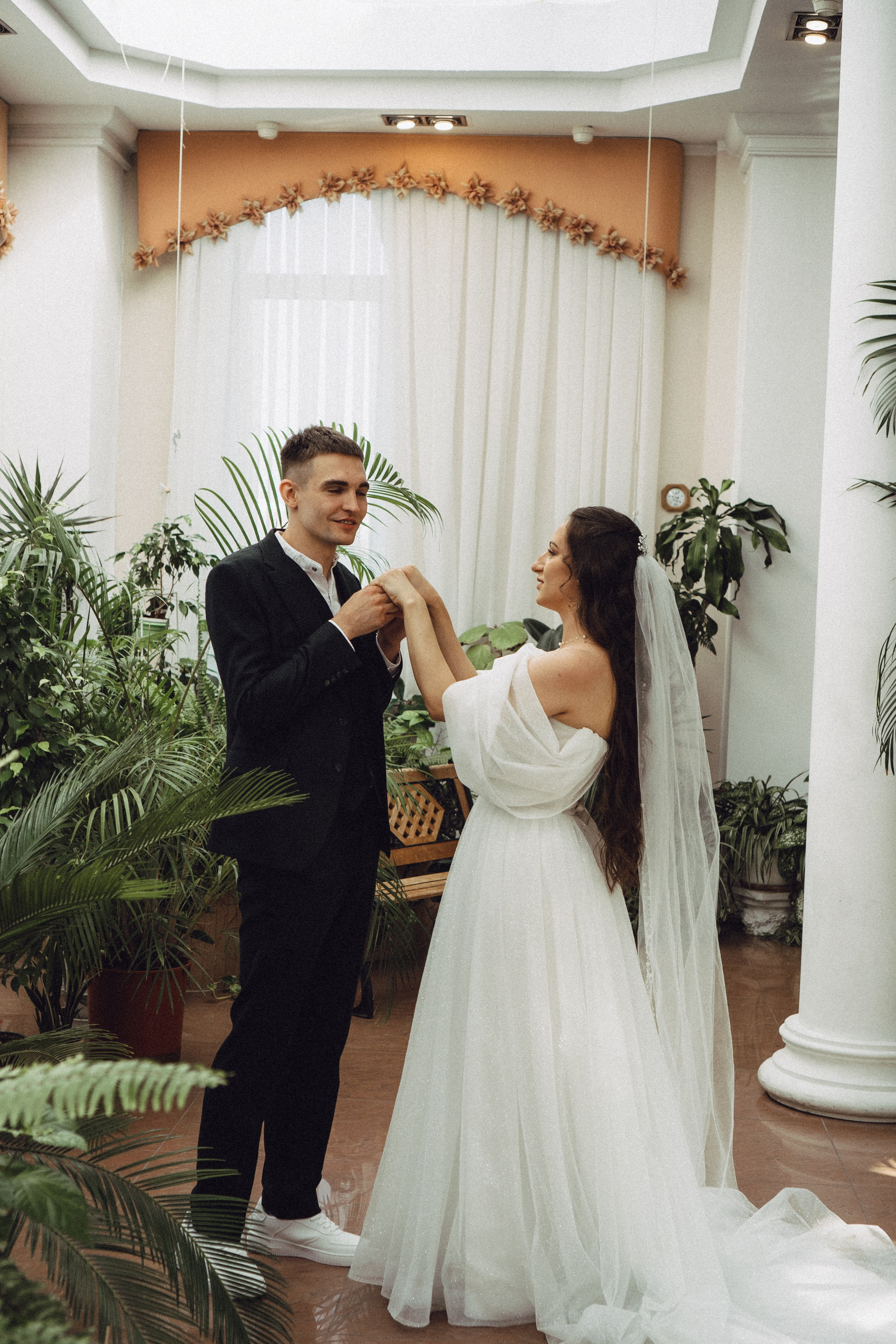 СВАДЕБНАЯ СЬЕМК В ПАРКЕ 300-ЛЕТИЯ. Профессиональный фотограф, Санкт-Петербург — Виктория Богомолова