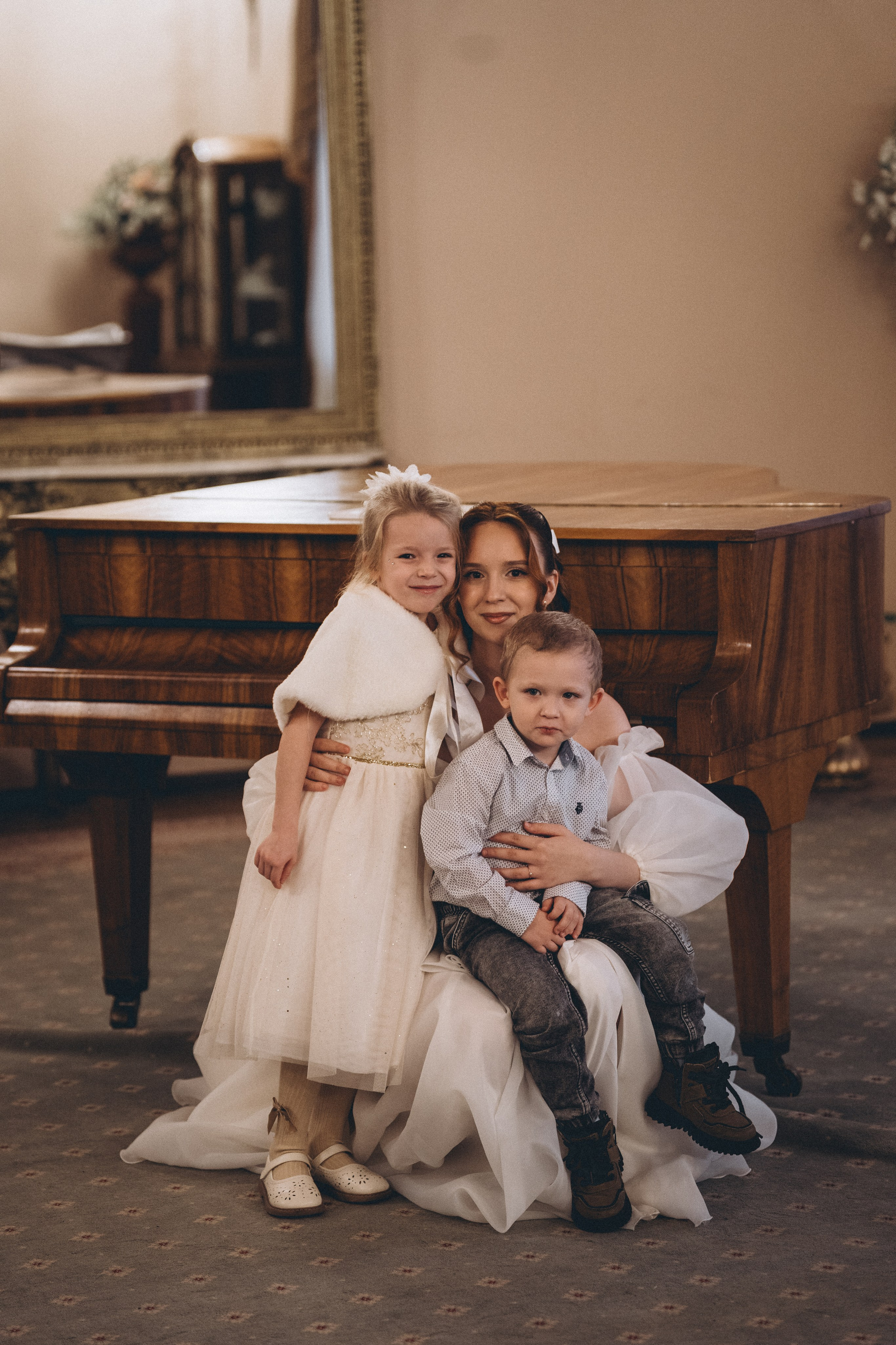 СВАДЕБНАЯ СЬЕМКА ВО ВТОРОМ ДВОРЦЕ С ГОСТЯМИ И ПРОГУЛКА В ТАВРИЧЕСКОМ САДУ. Профессиональный фотограф, Санкт-Петербург — Виктория Богомолова