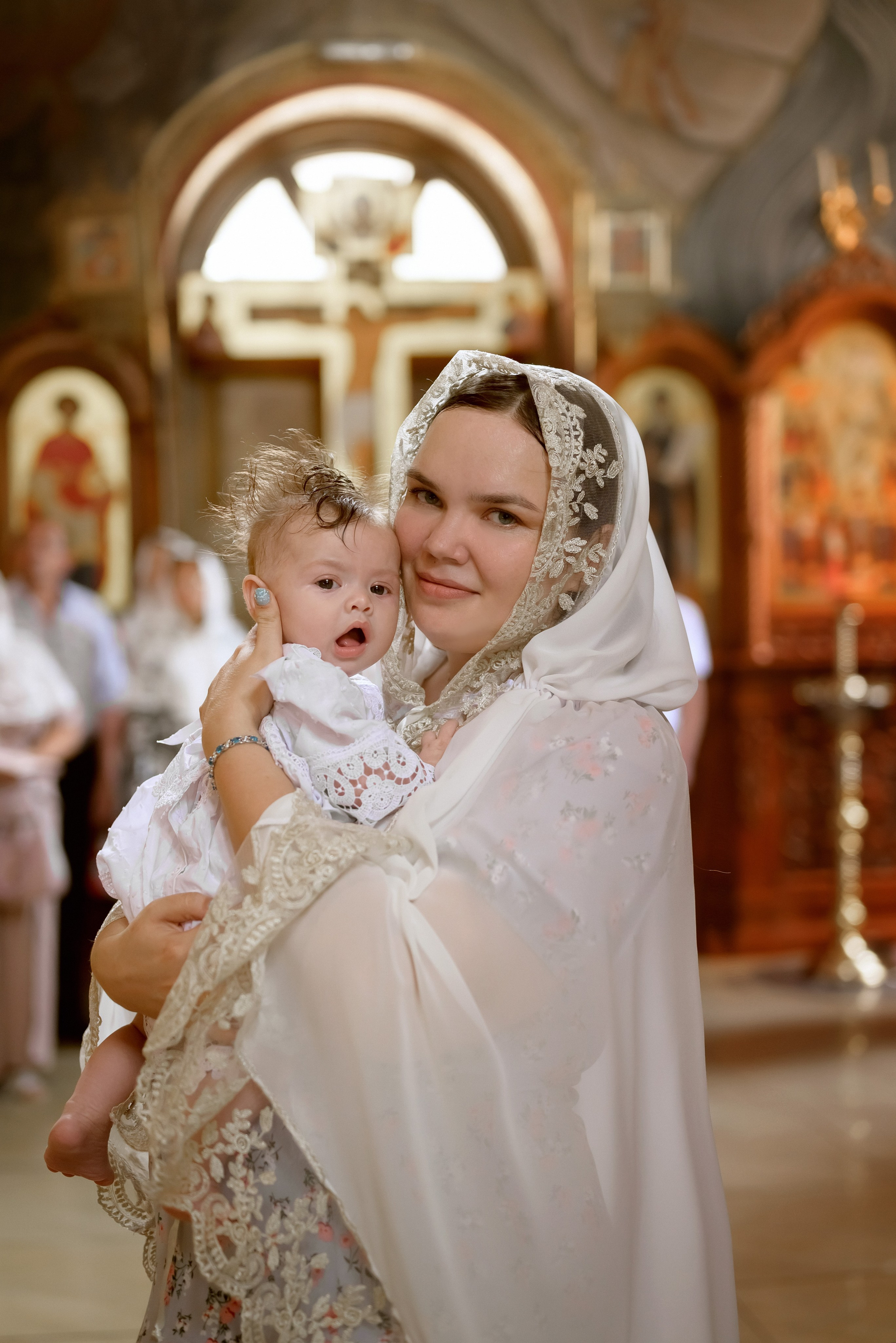 Таинство Крещения в Макеевке. Юлия Басня семейный и свадебный фотограф в Донецке