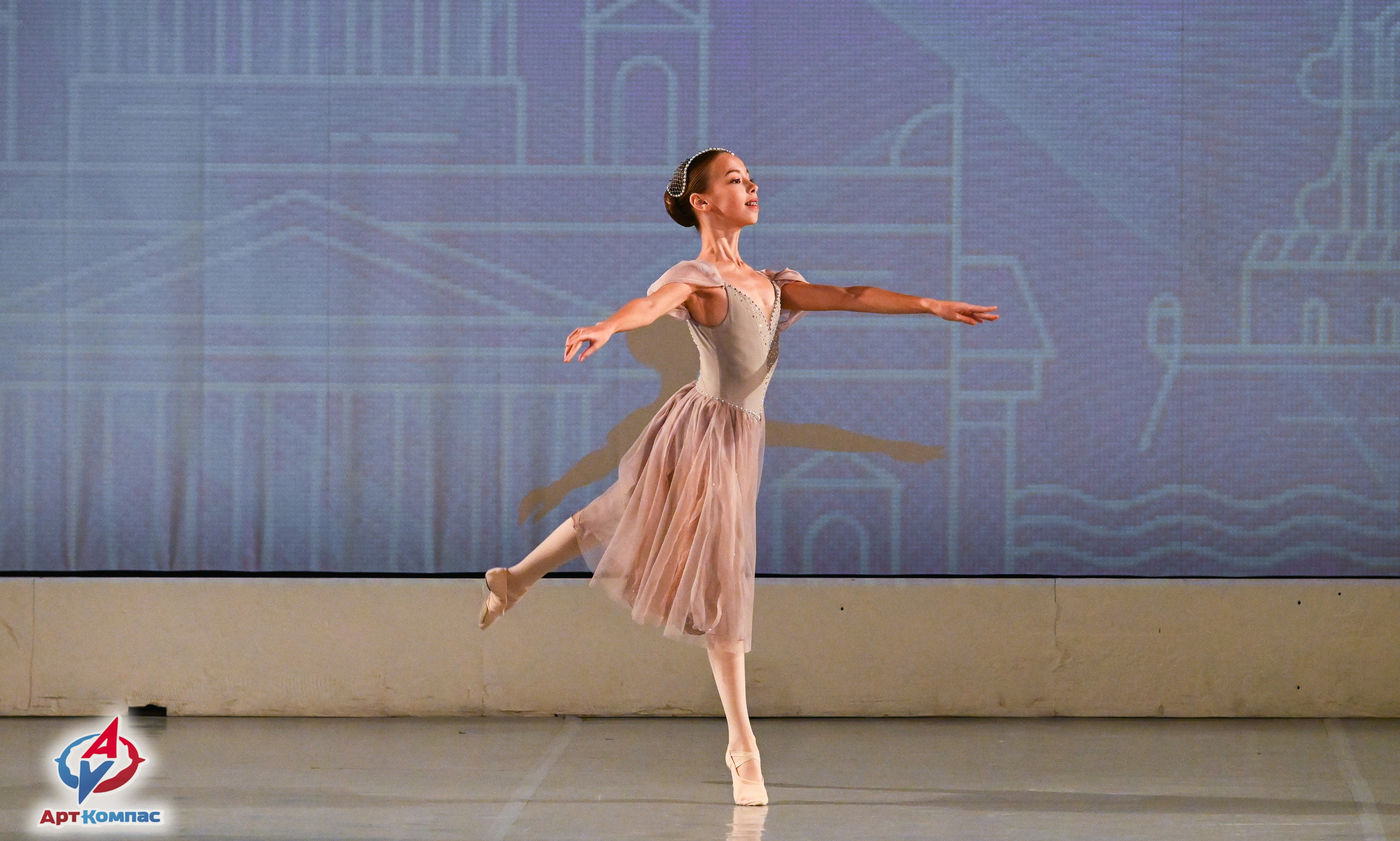 05.10.2025 Всероссийский фестиваль талантов «НЕВСКИЕ ВСТРЕЧИ» г. Санкт-Петербург. Медиастудия Фото Концепт