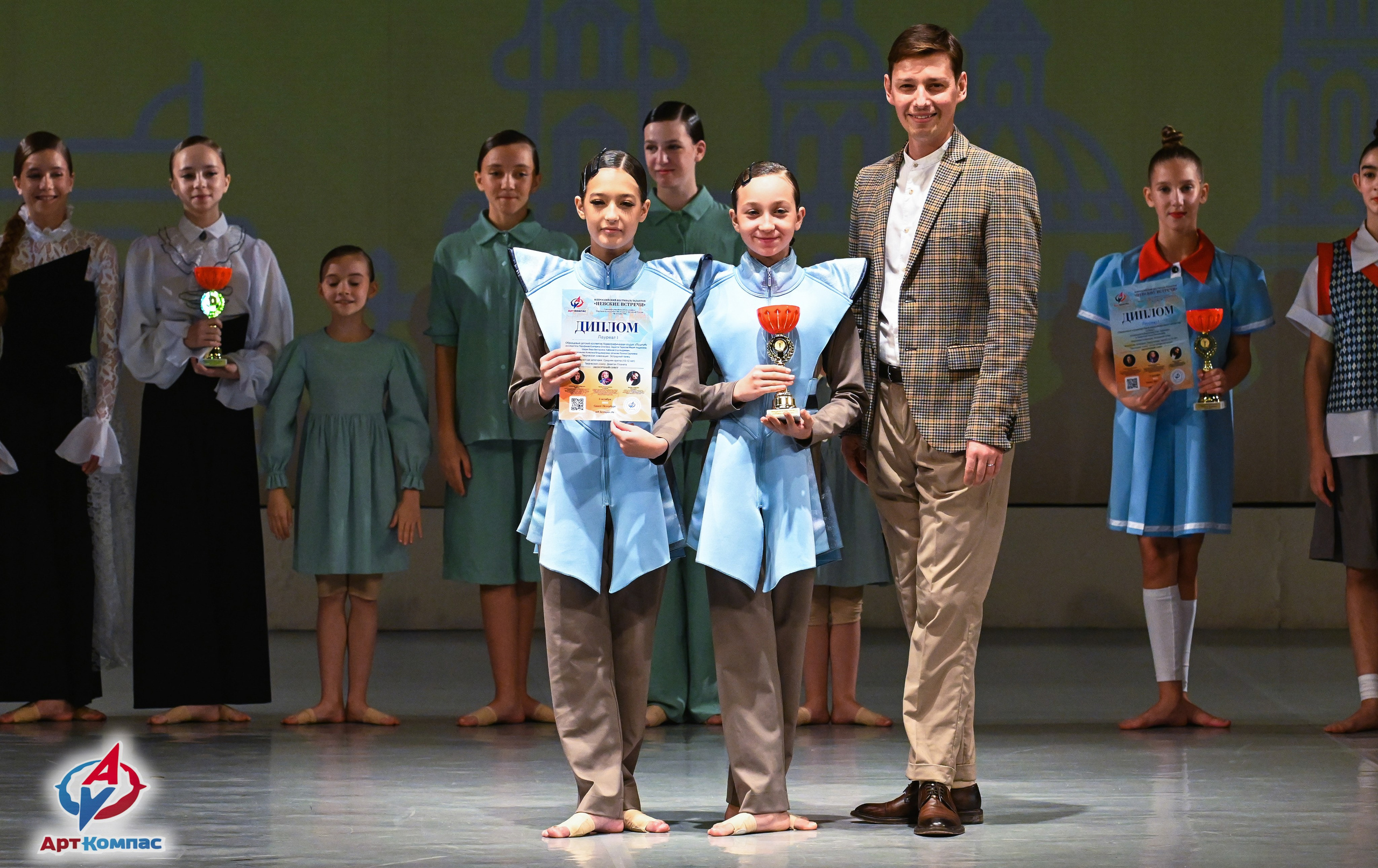 05.10.2025 Всероссийский фестиваль талантов «НЕВСКИЕ ВСТРЕЧИ» г. Санкт-Петербург. Медиастудия Фото Концепт