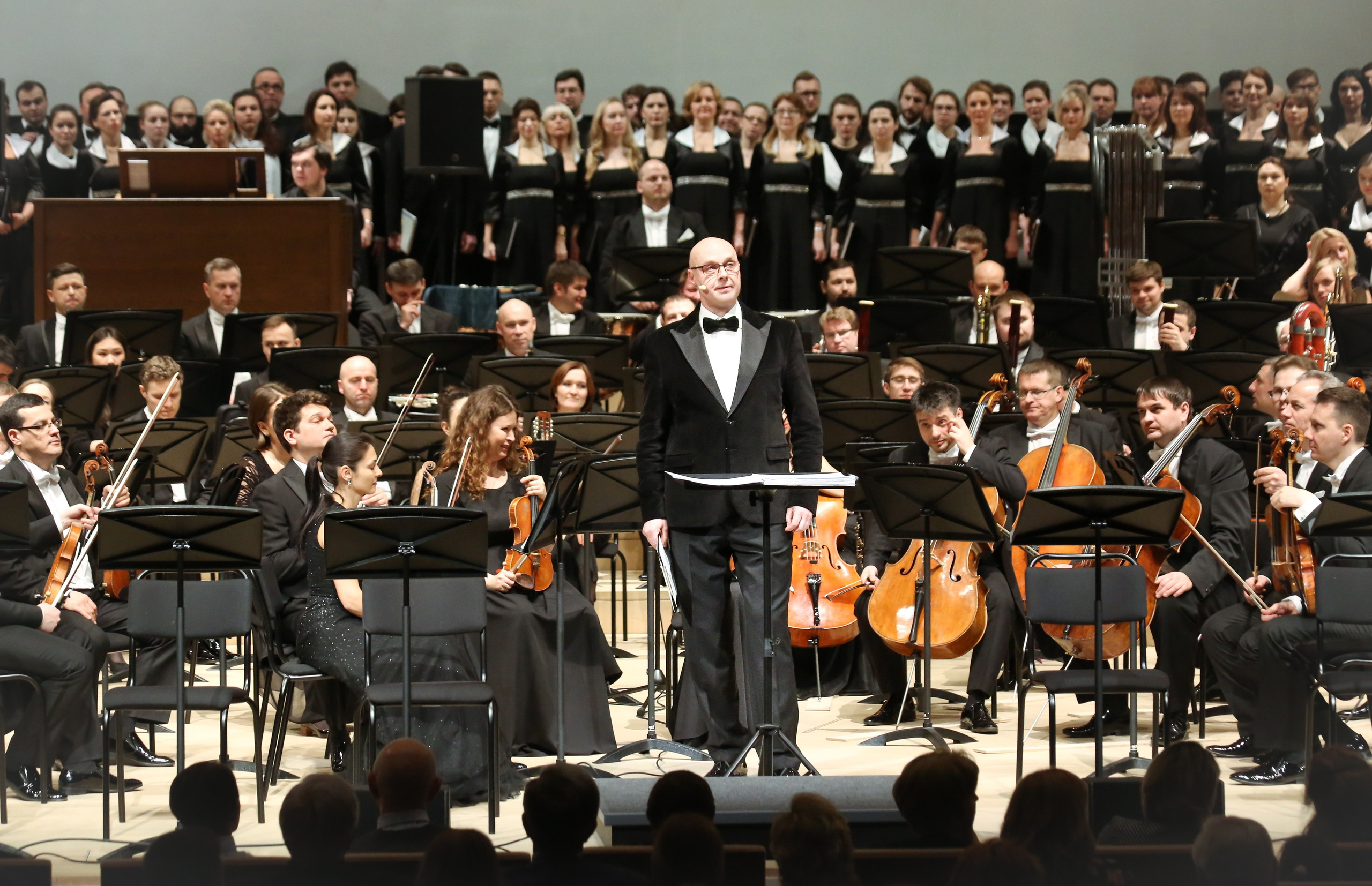 Восьмая симфония Малера в Зарядье. Дарья Письменюк / Darya Leitstern — фотограф, музыкант, журналист, путешественник