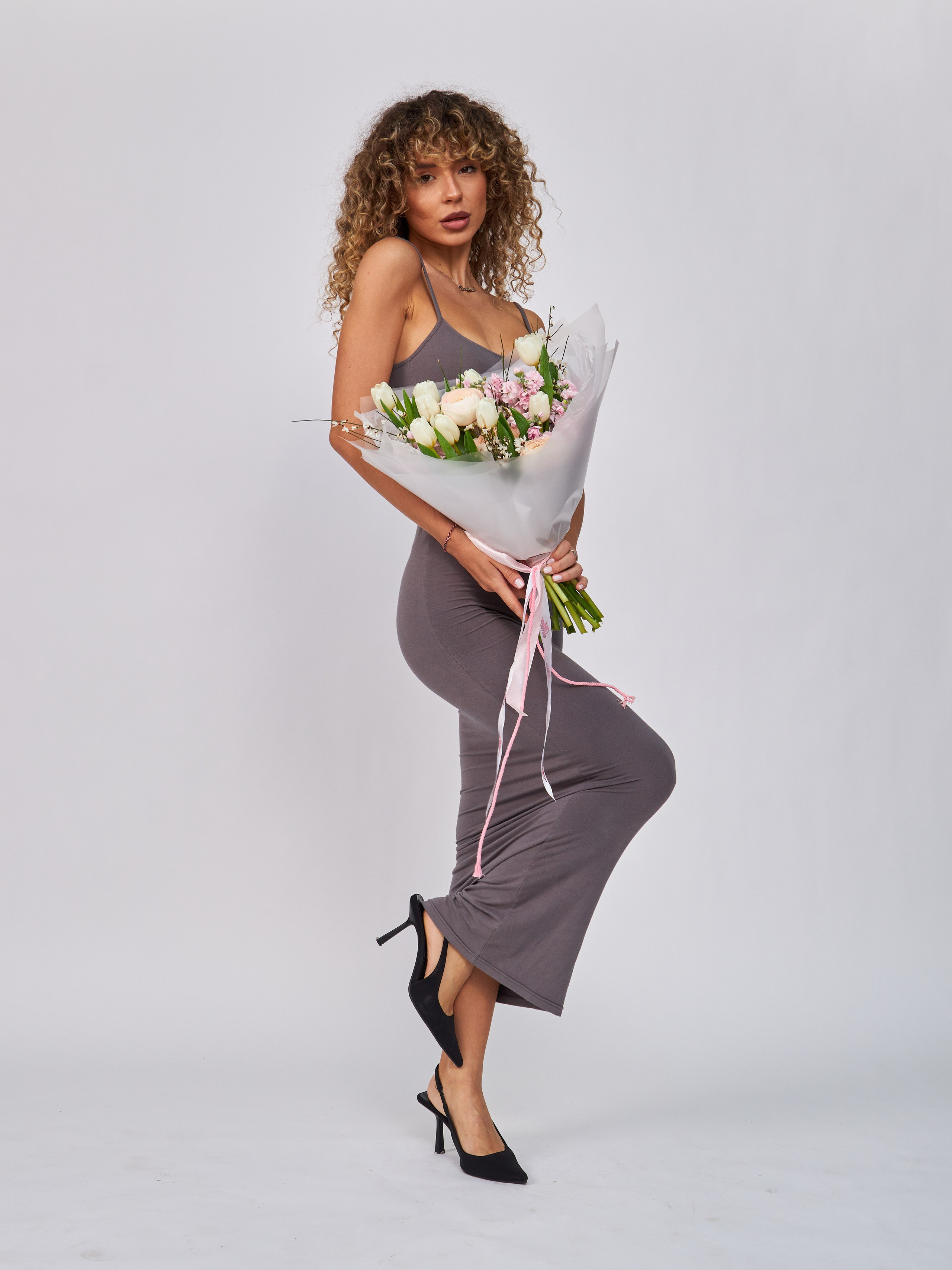 Нужны фото одежды для Wildberries/Ozon? Организуем съемку в Москве