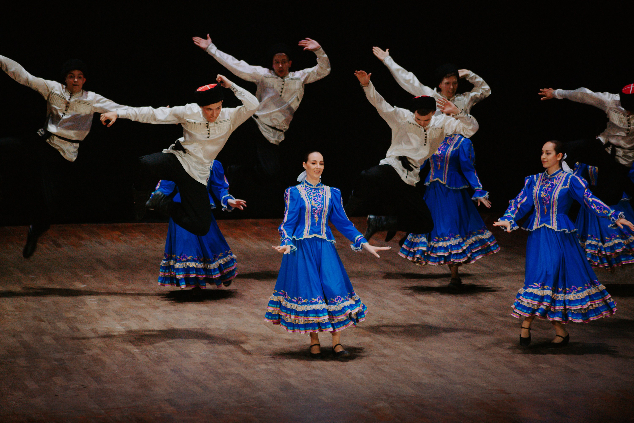 «Уральский сувенир». Концерт танцевальной студии. Фотограф в Челябинске Ополихина Анна