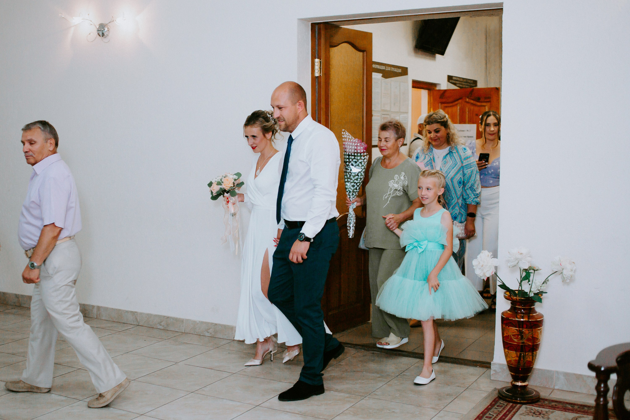 Загс и прогулка. Елена и Виктор. Фотограф в Челябинске Ополихина Анна