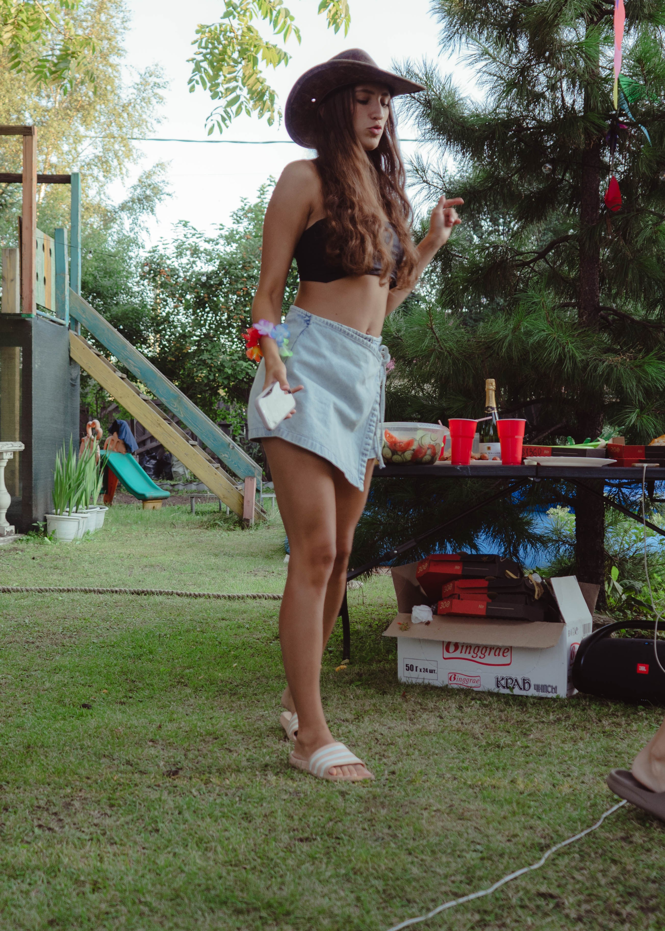 Гавайская вечеринка. Кир Анисин. Режиссер & фотограф