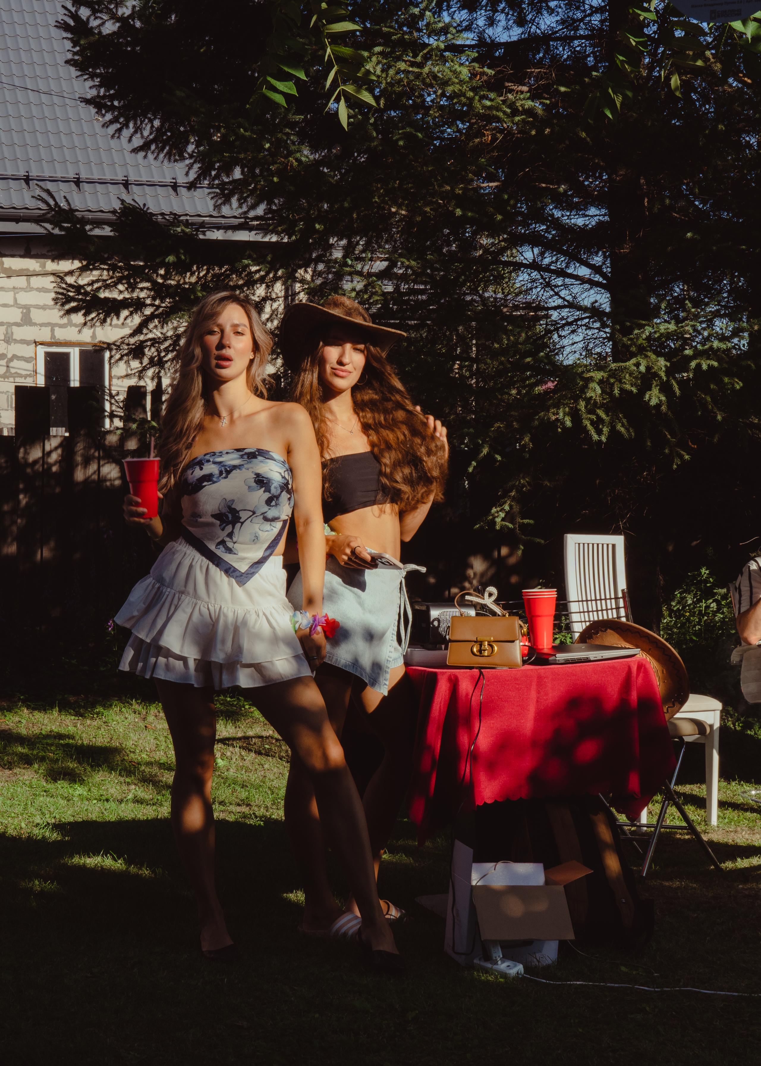 Гавайская вечеринка. Кир Анисин. Режиссер & фотограф