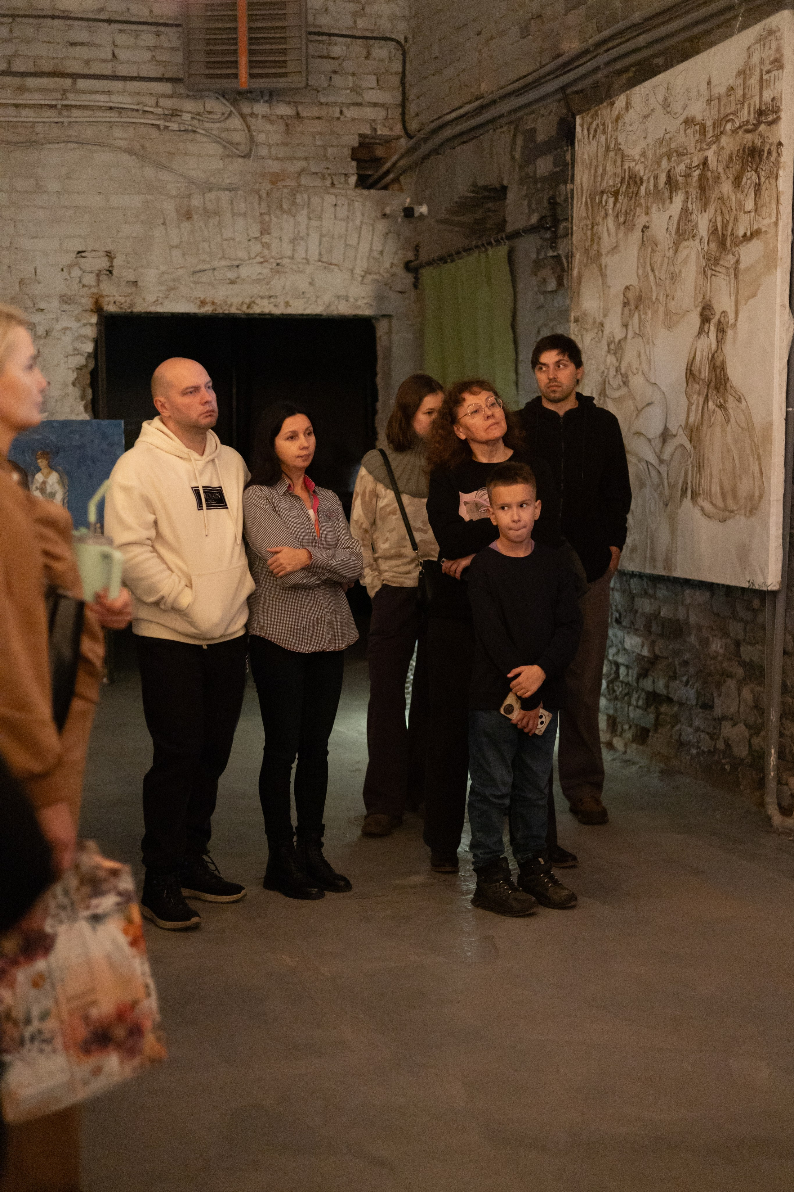 Выставка «АНГЕЛЫ МИРА». Фотограф Красноярск съемки лавстори, фотосессия в студии, портретная съемка, творческие фотосессии