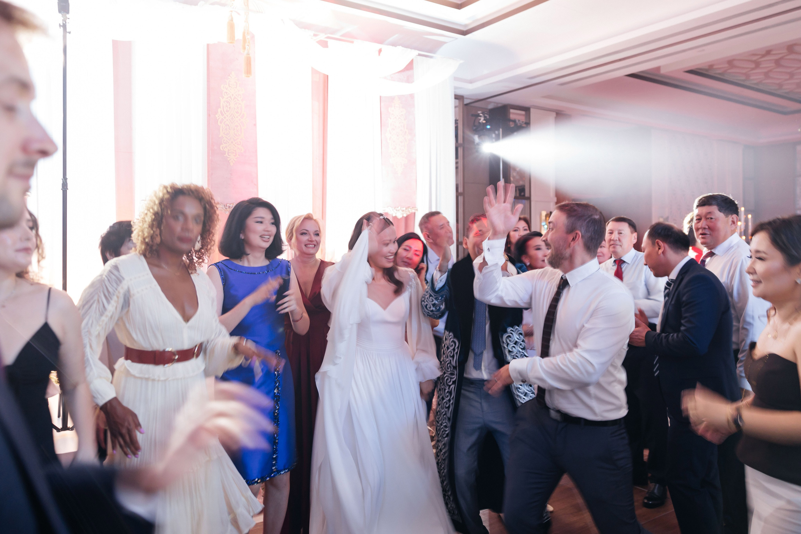 Alina Uzatu. Профессиональный фотограф в городе Астана/Алматы Даурен Сембаев