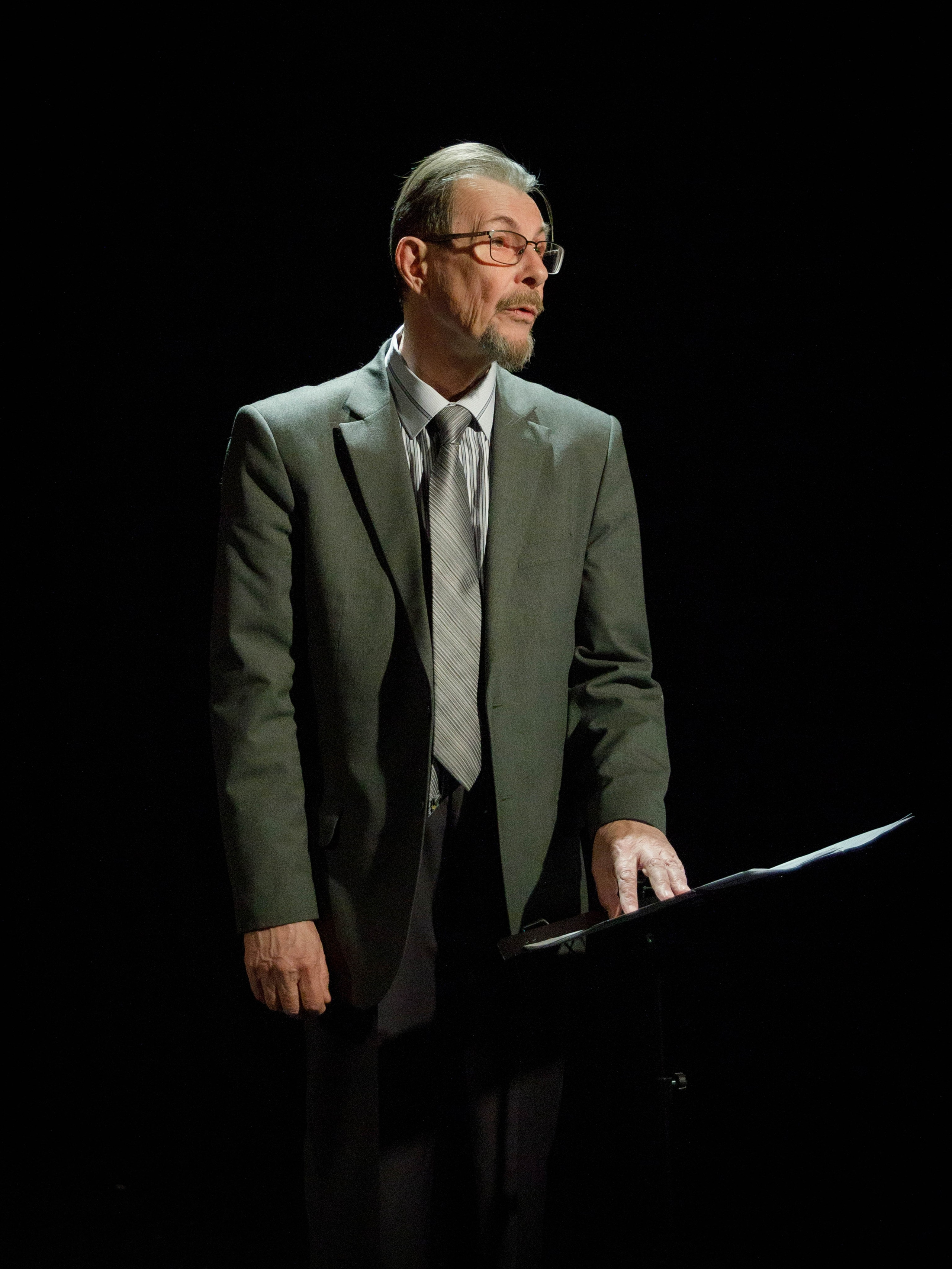 Спектакль «Старомодная комедия». Репортажный фотограф в Новосибирске Алена Помазунова